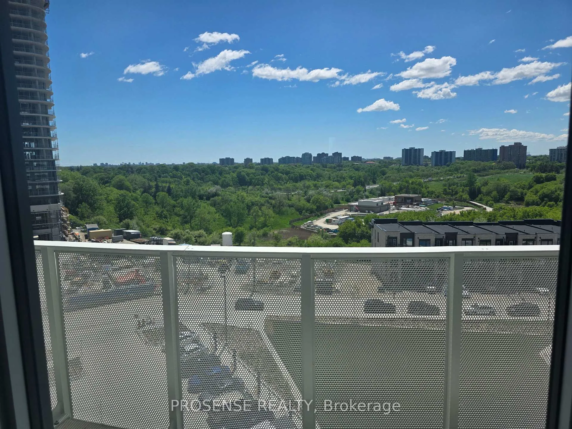 Photo 29 of Unit 704, 10 Flavelle Trail, Vaughan, Steeles West Industrial — HOMEH