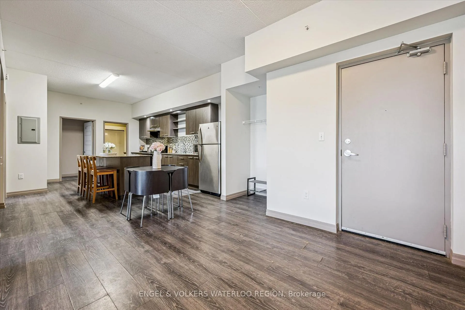 Photo 5 of Unit 1004, 8 Hickory Street W, Waterloo, Beechwood/University — HOMEH