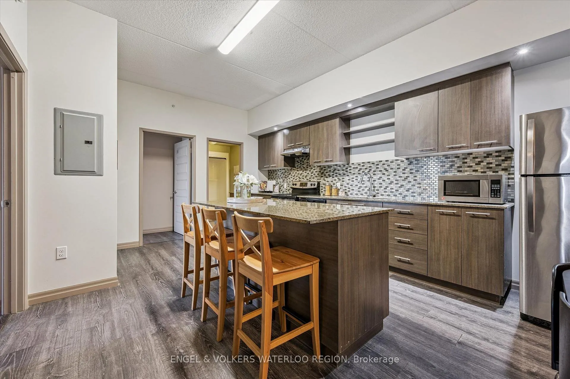 Photo 7 of Unit 1004, 8 Hickory Street W, Waterloo, Beechwood/University — HOMEH