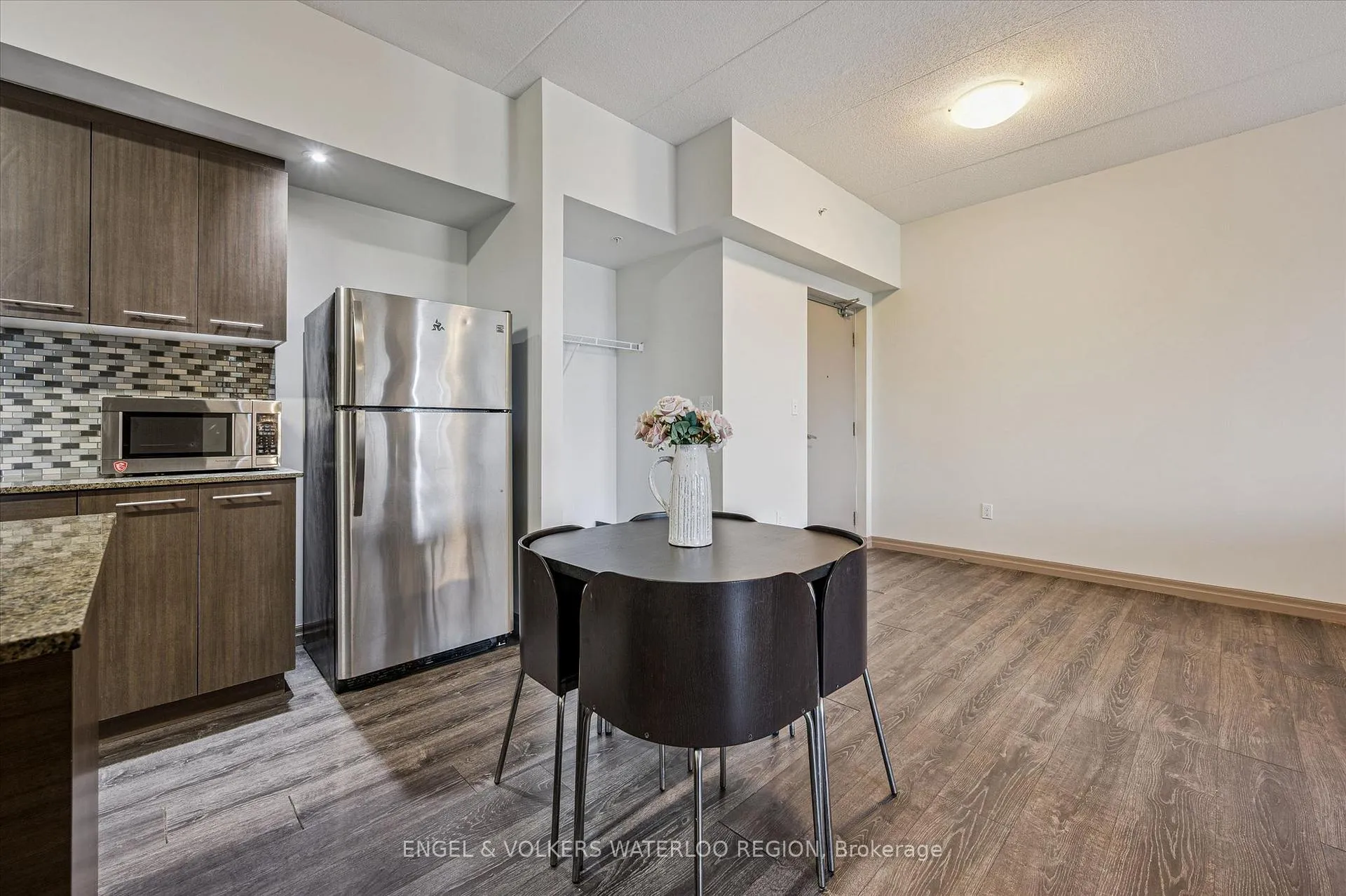 Photo 13 of Unit 1004, 8 Hickory Street W, Waterloo, Beechwood/University — HOMEH