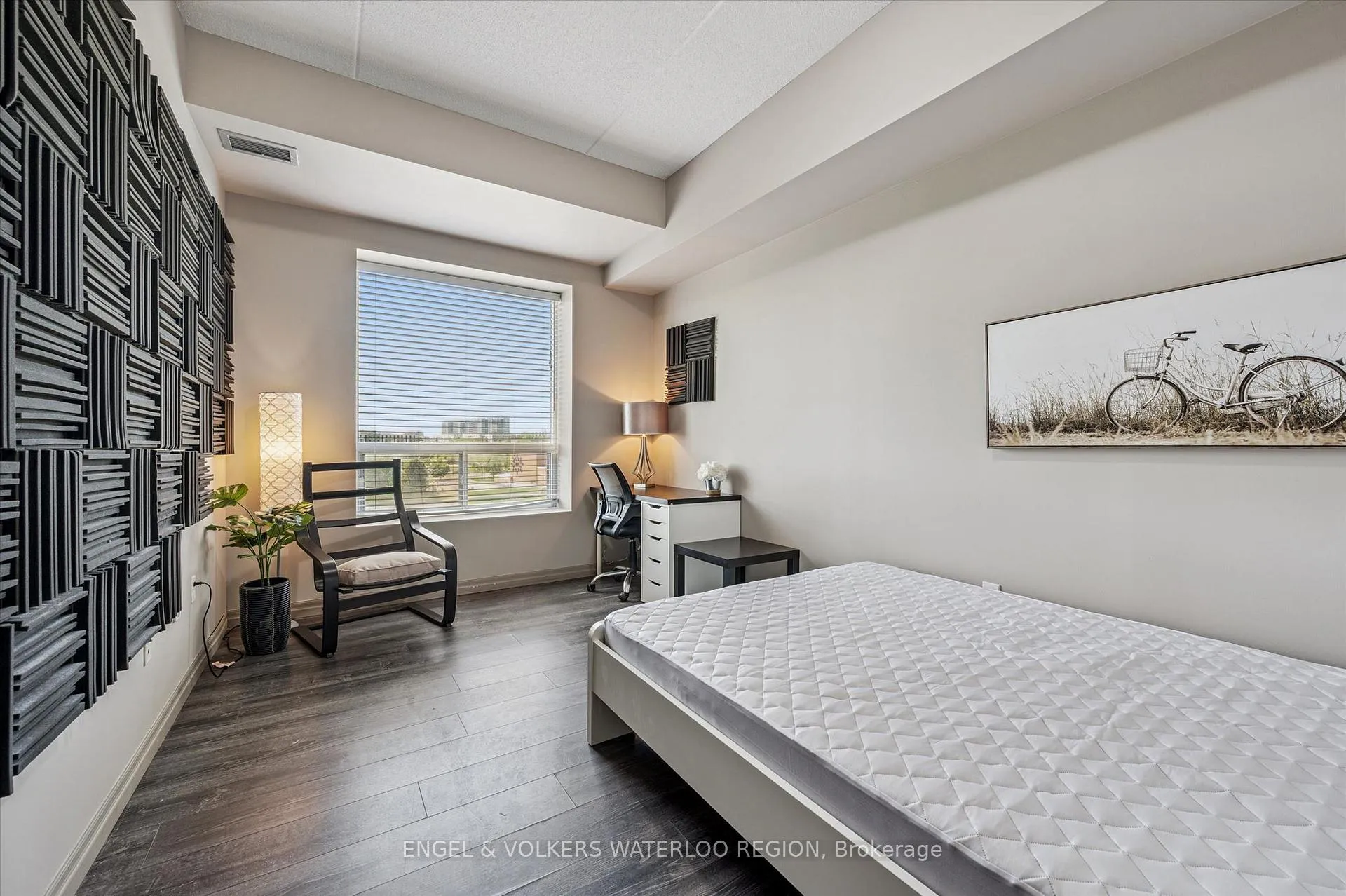 Photo 28 of Unit 1004, 8 Hickory Street W, Waterloo, Beechwood/University — HOMEH