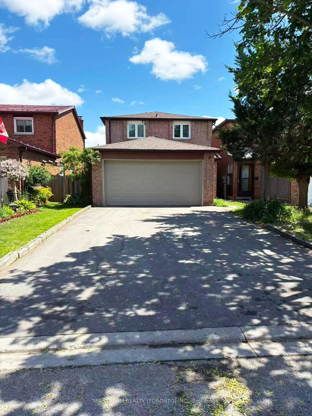 Photo 1 of 11 Dunbar Crescent, Markham, Milliken Mills East — HOMEH
