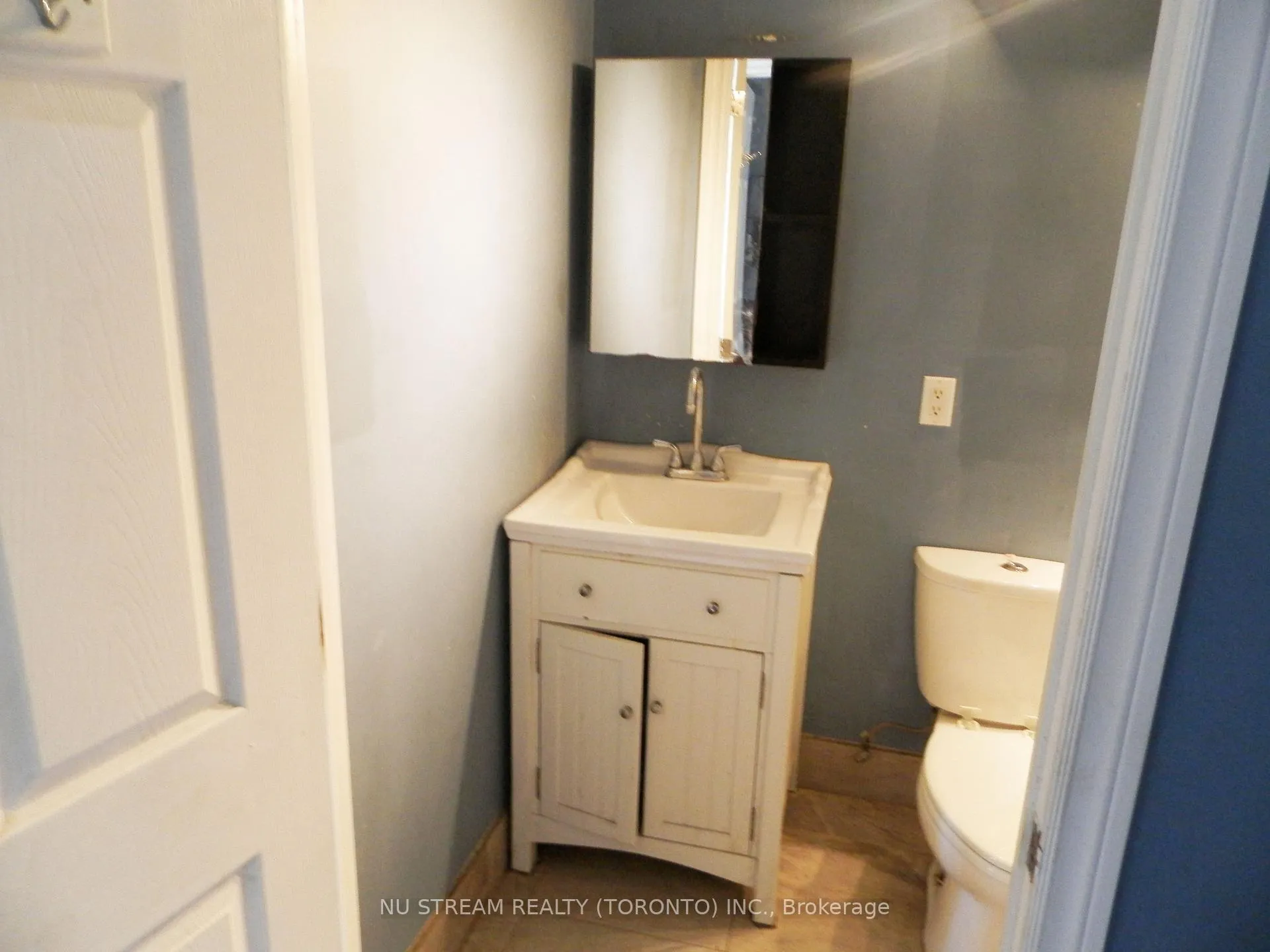 Photo 6 of 11 Dunbar Crescent, Markham, Milliken Mills East — HOMEH