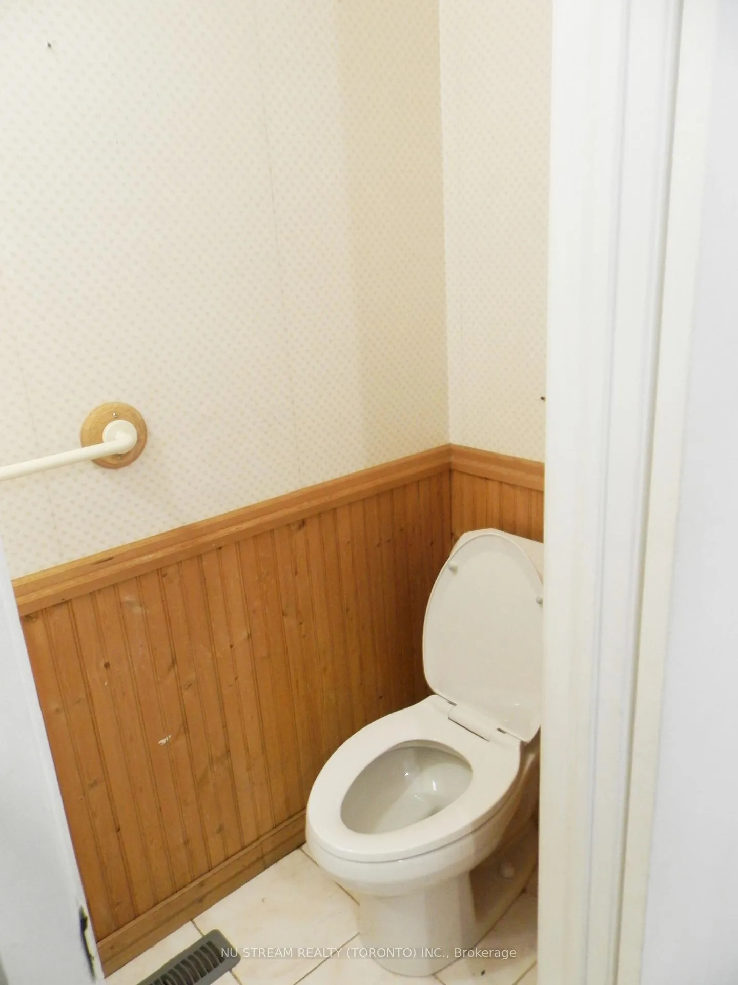 Photo 11 of 11 Dunbar Crescent, Markham, Milliken Mills East — HOMEH