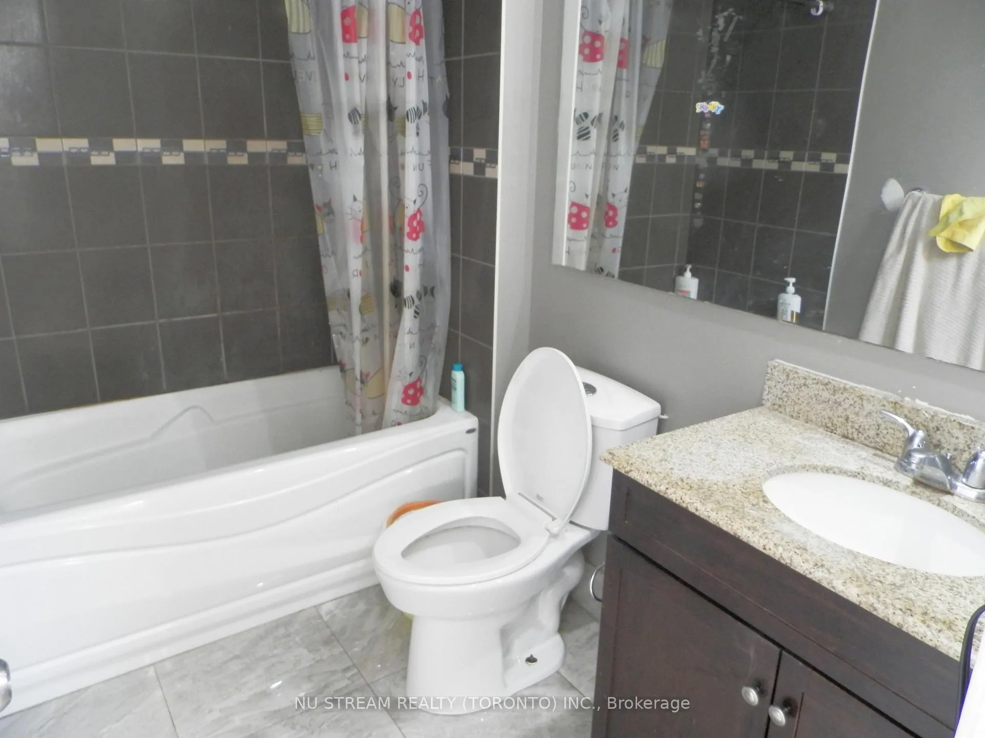 Photo 17 of 11 Dunbar Crescent, Markham, Milliken Mills East — HOMEH