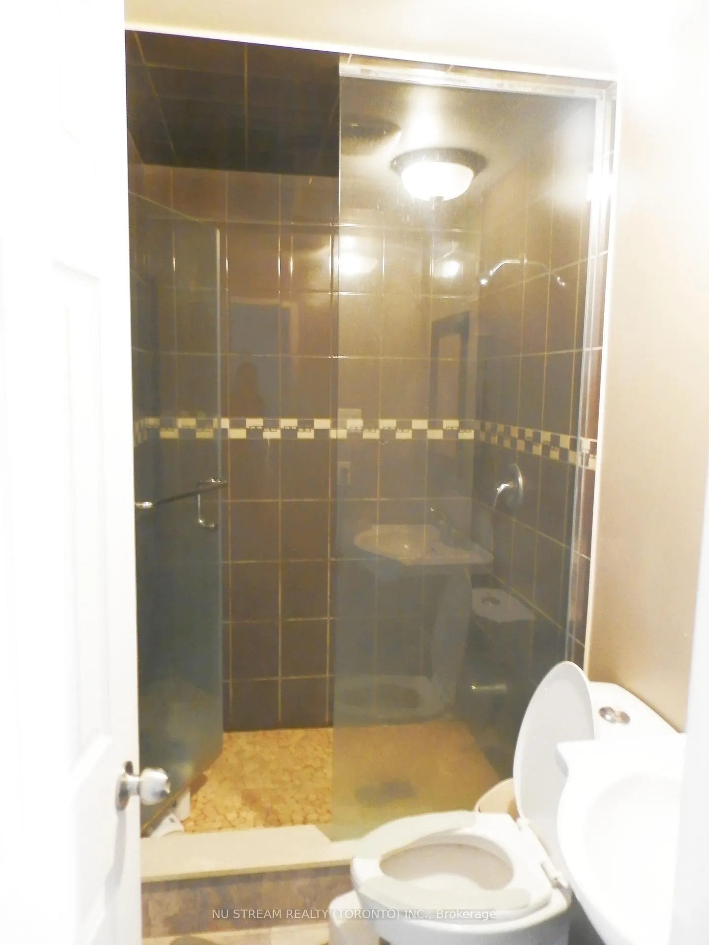 Photo 23 of 11 Dunbar Crescent, Markham, Milliken Mills East — HOMEH