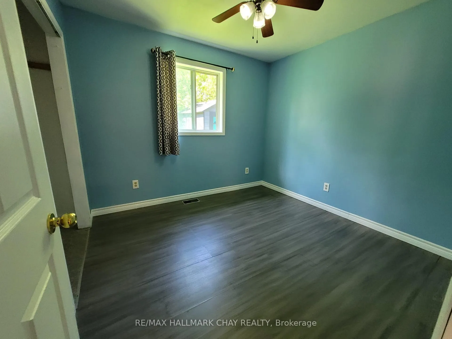 Photo 6 of 405 Forest Avenue S, Orillia — HOMEH
