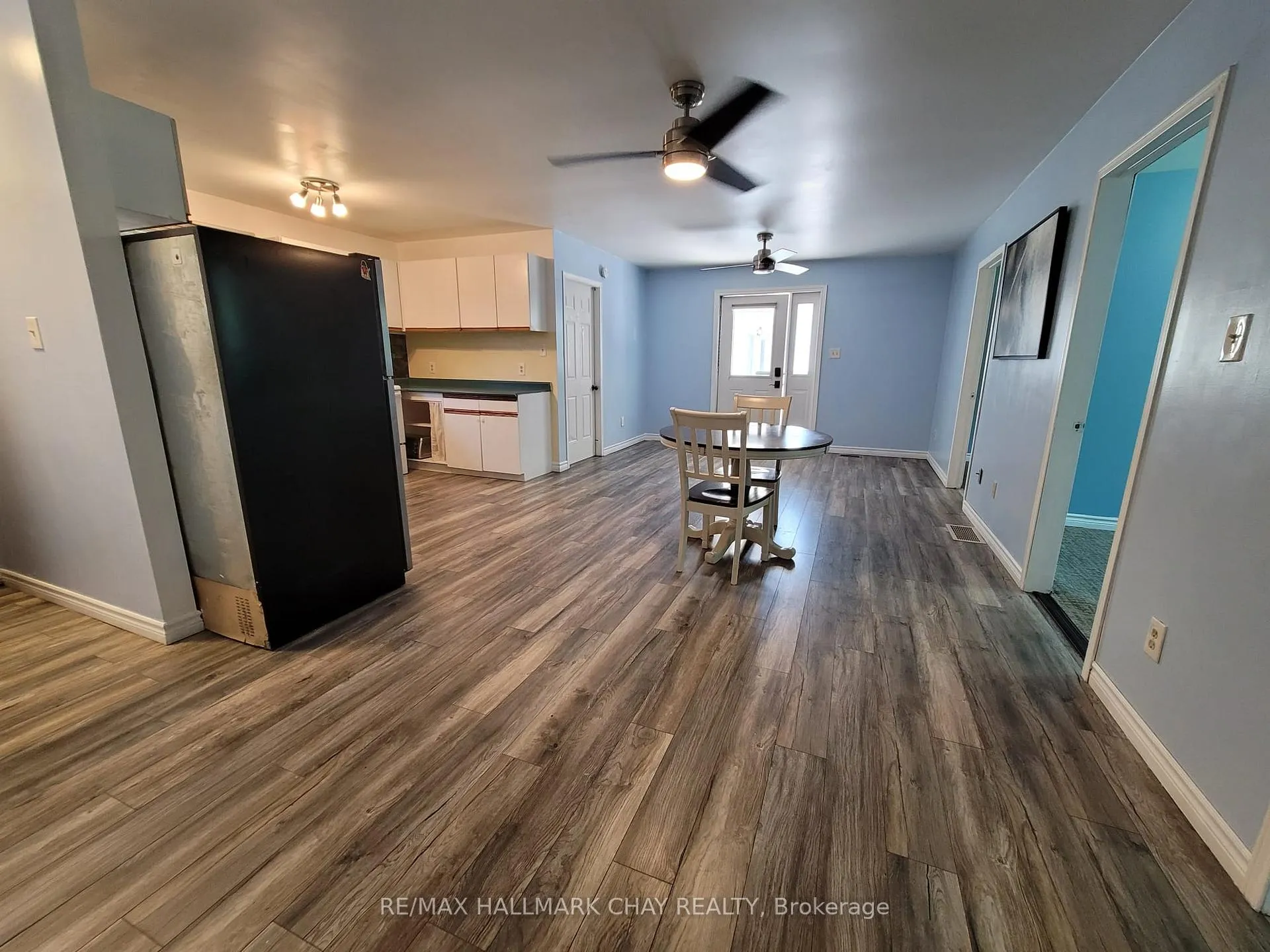 Photo 9 of 405 Forest Avenue S, Orillia — HOMEH