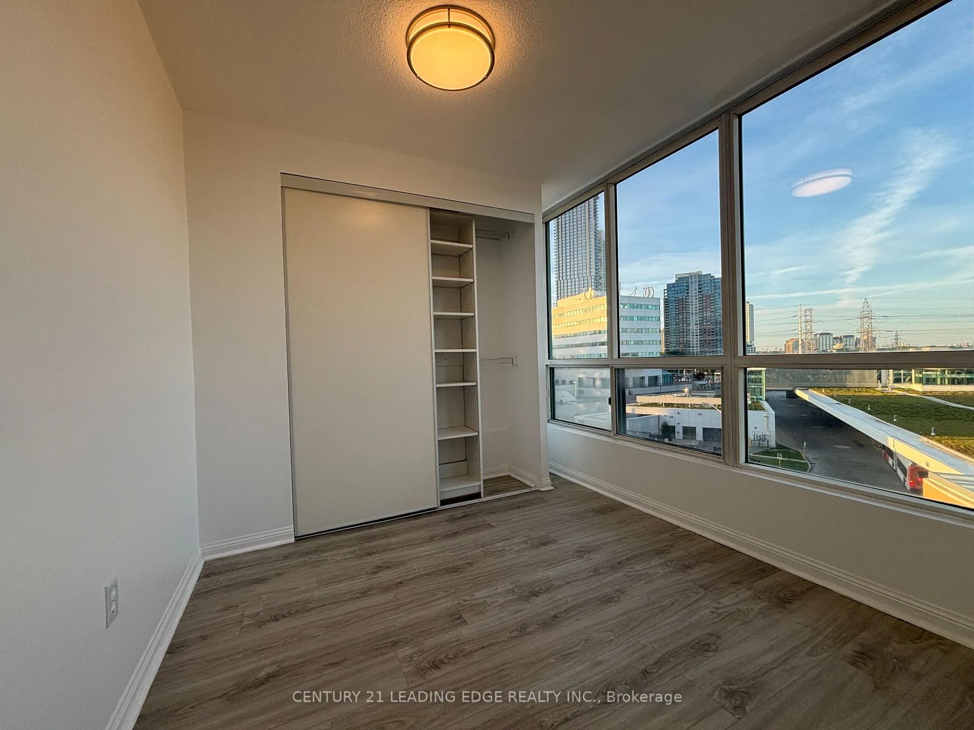 Photo 14 of Unit 405, 101 Subway Crescent, Etobicoke, Islington-City Centre West — HOMEH