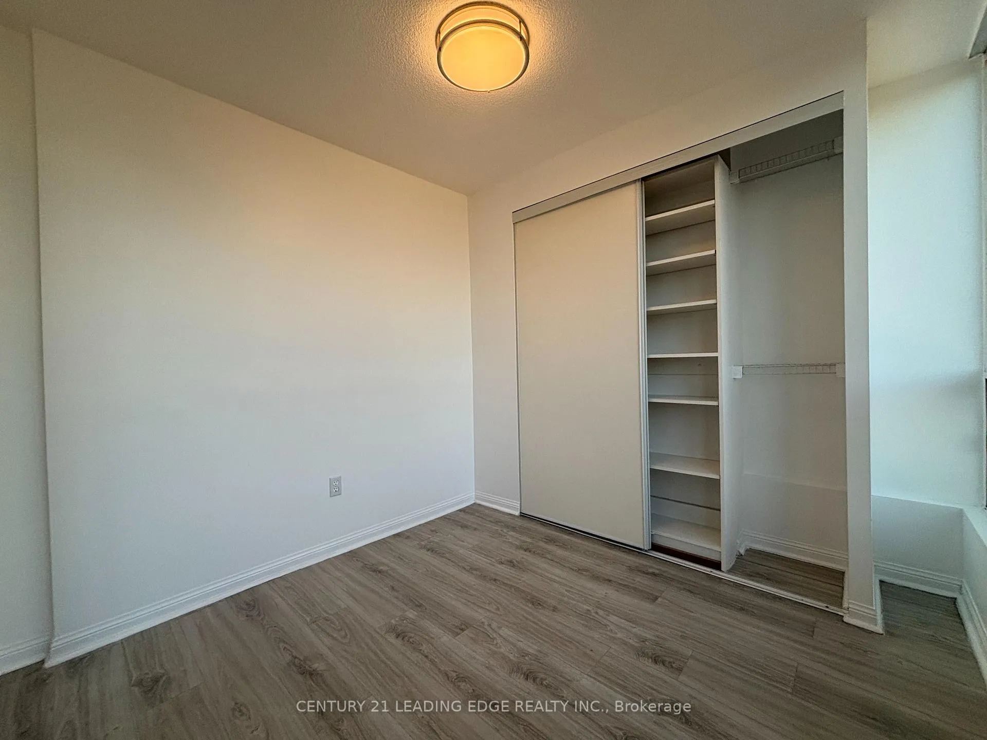Photo 15 of Unit 405, 101 Subway Crescent, Etobicoke, Islington-City Centre West — HOMEH