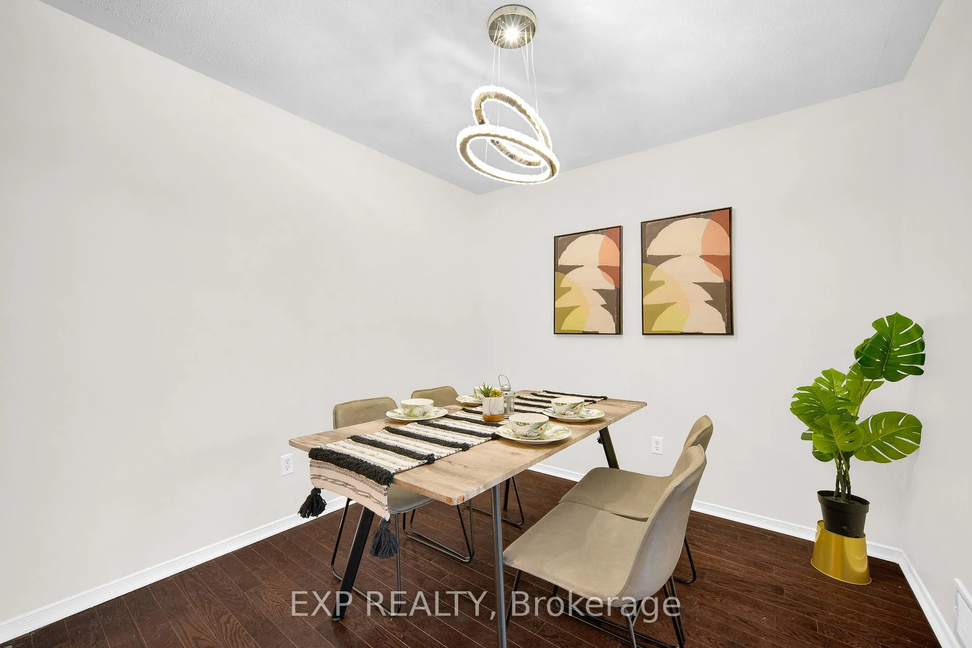 Photo 10 of 66 Kimbolton Crescent, Ottawa, Kanata - Morgan's Grant/South March — HOMEH