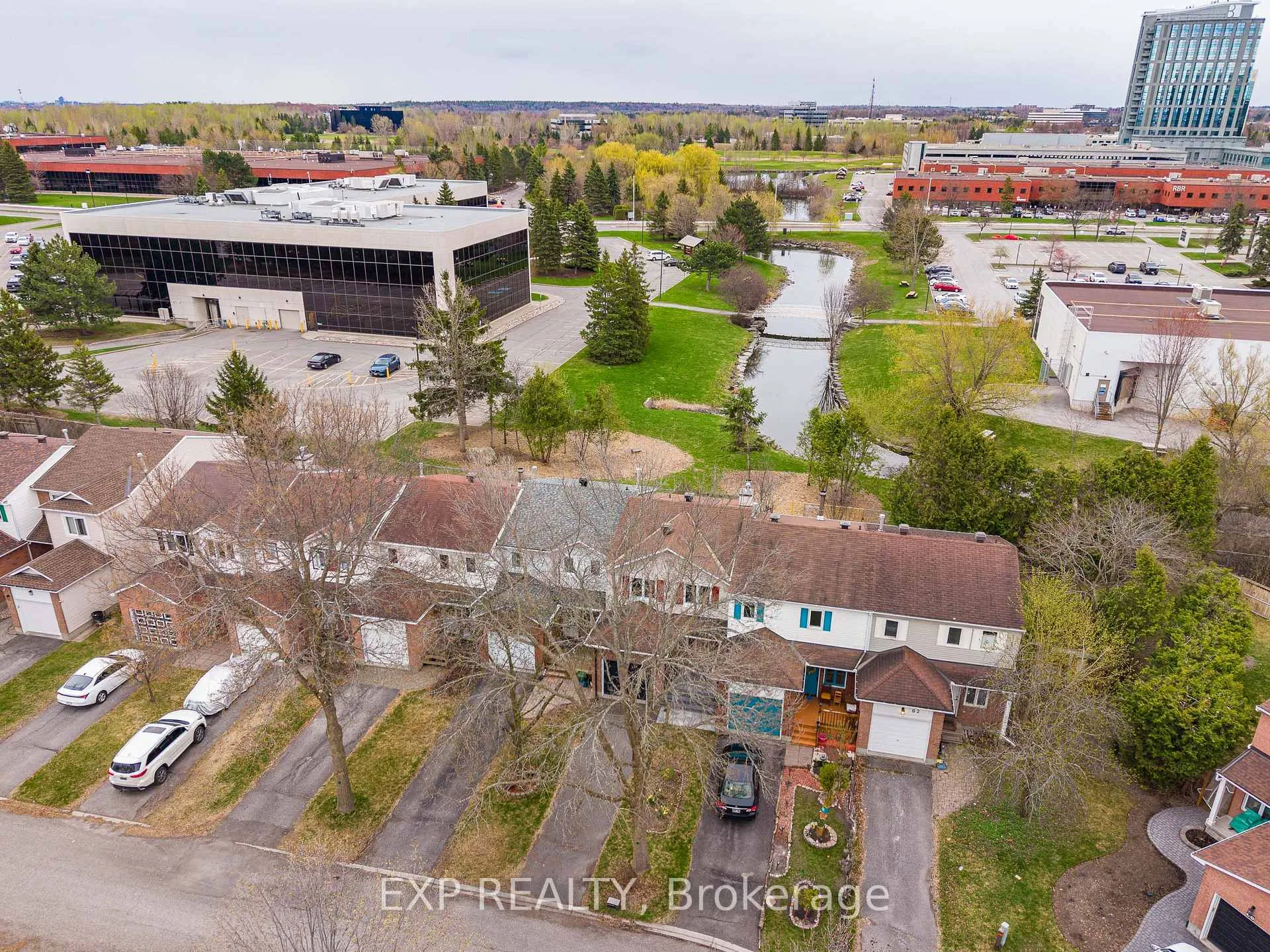 Photo 40 of 66 Kimbolton Crescent, Ottawa, Kanata - Morgan's Grant/South March — HOMEH