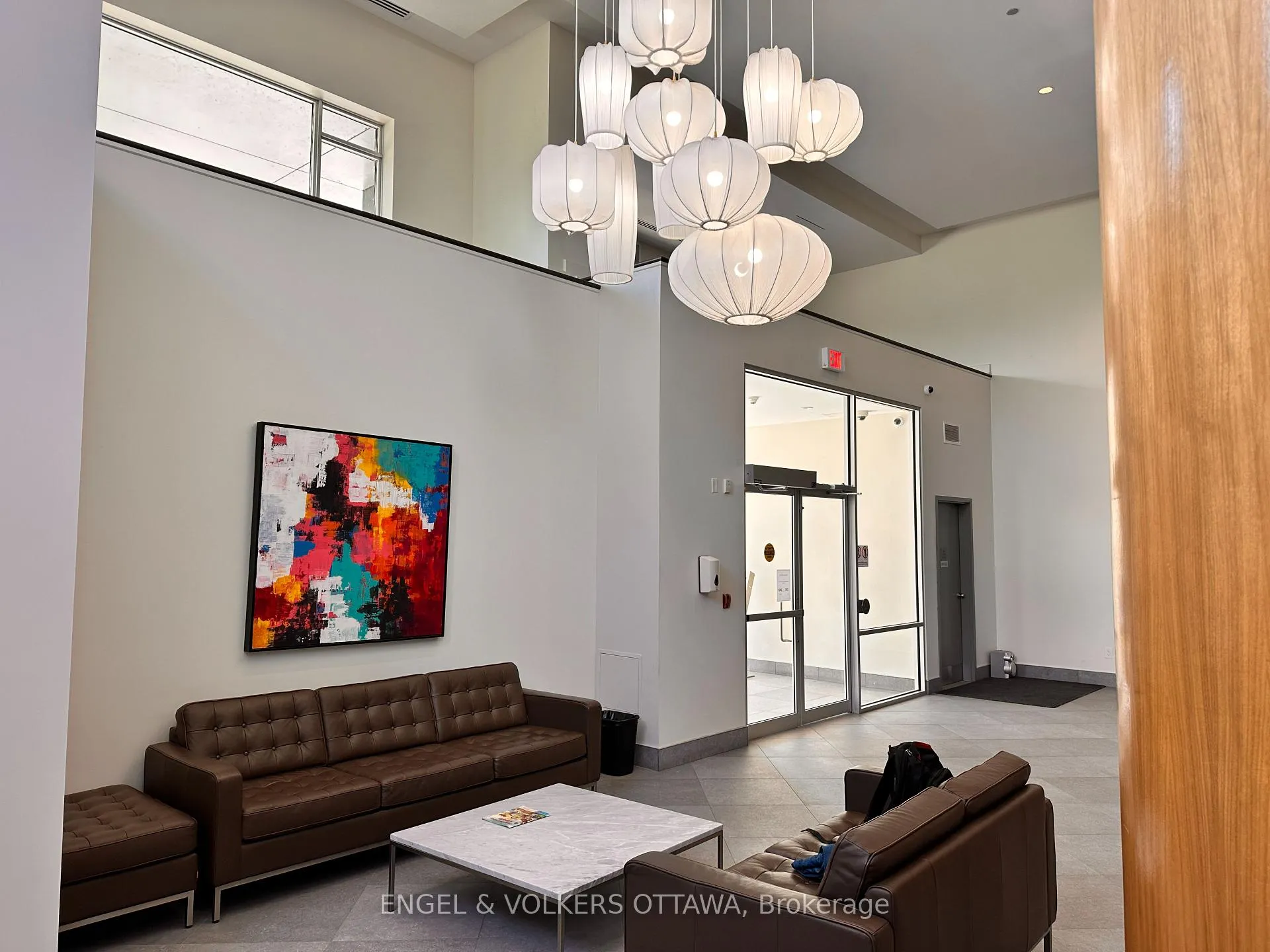 Photo 4 of Unit 605, 7 Marquette Avenue, Ottawa, Vanier — HOMEH