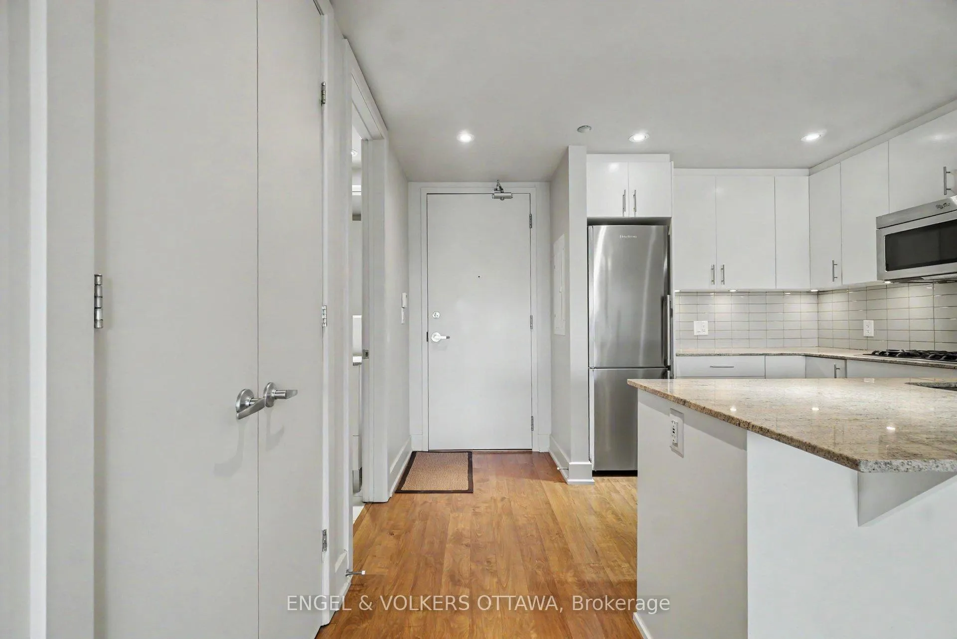 Photo 9 of Unit 605, 7 Marquette Avenue, Ottawa, Vanier — HOMEH