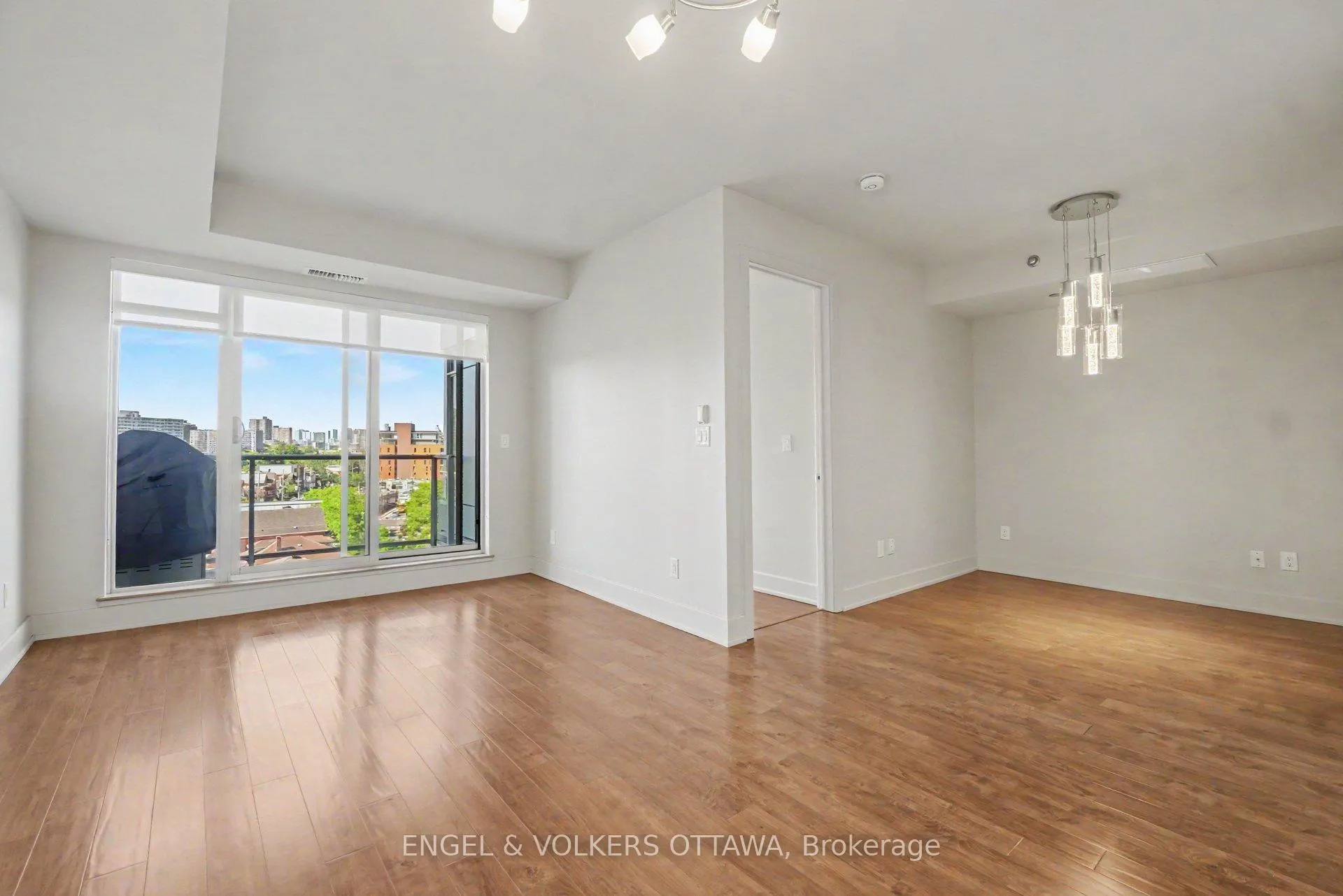 Photo 17 of Unit 605, 7 Marquette Avenue, Ottawa, Vanier — HOMEH