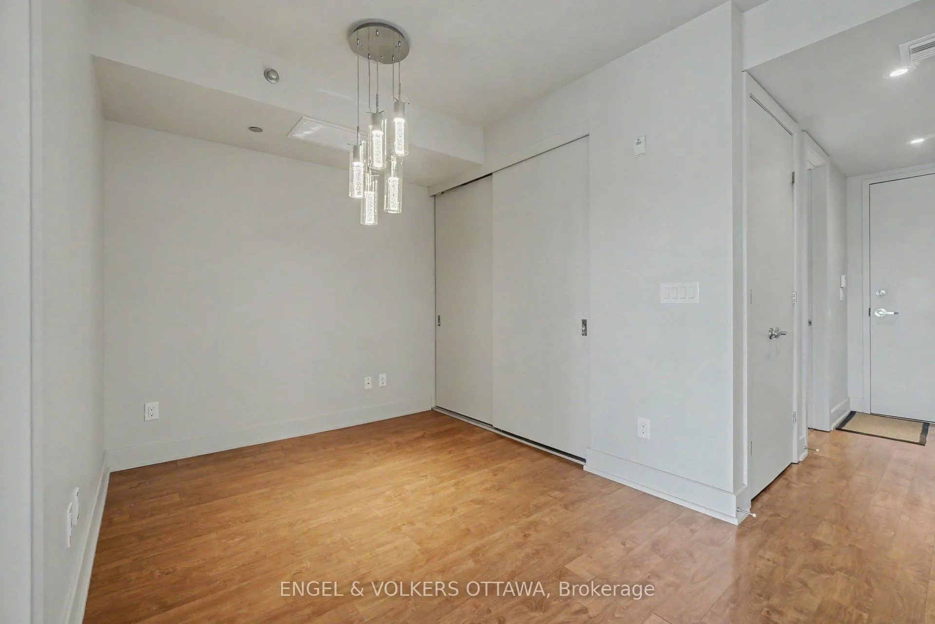 Photo 23 of Unit 605, 7 Marquette Avenue, Ottawa, Vanier — HOMEH