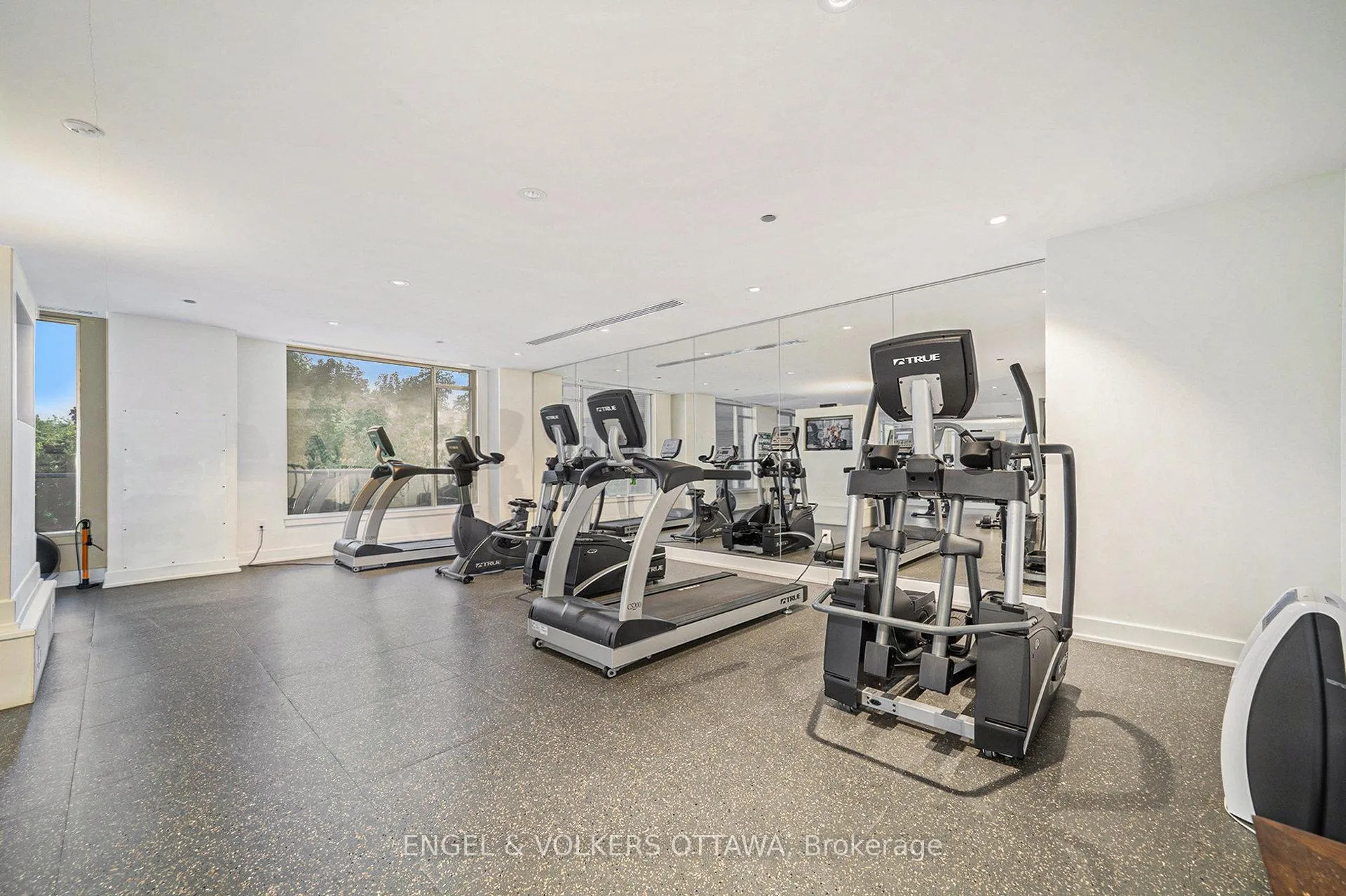 Photo 35 of Unit 605, 7 Marquette Avenue, Ottawa, Vanier — HOMEH