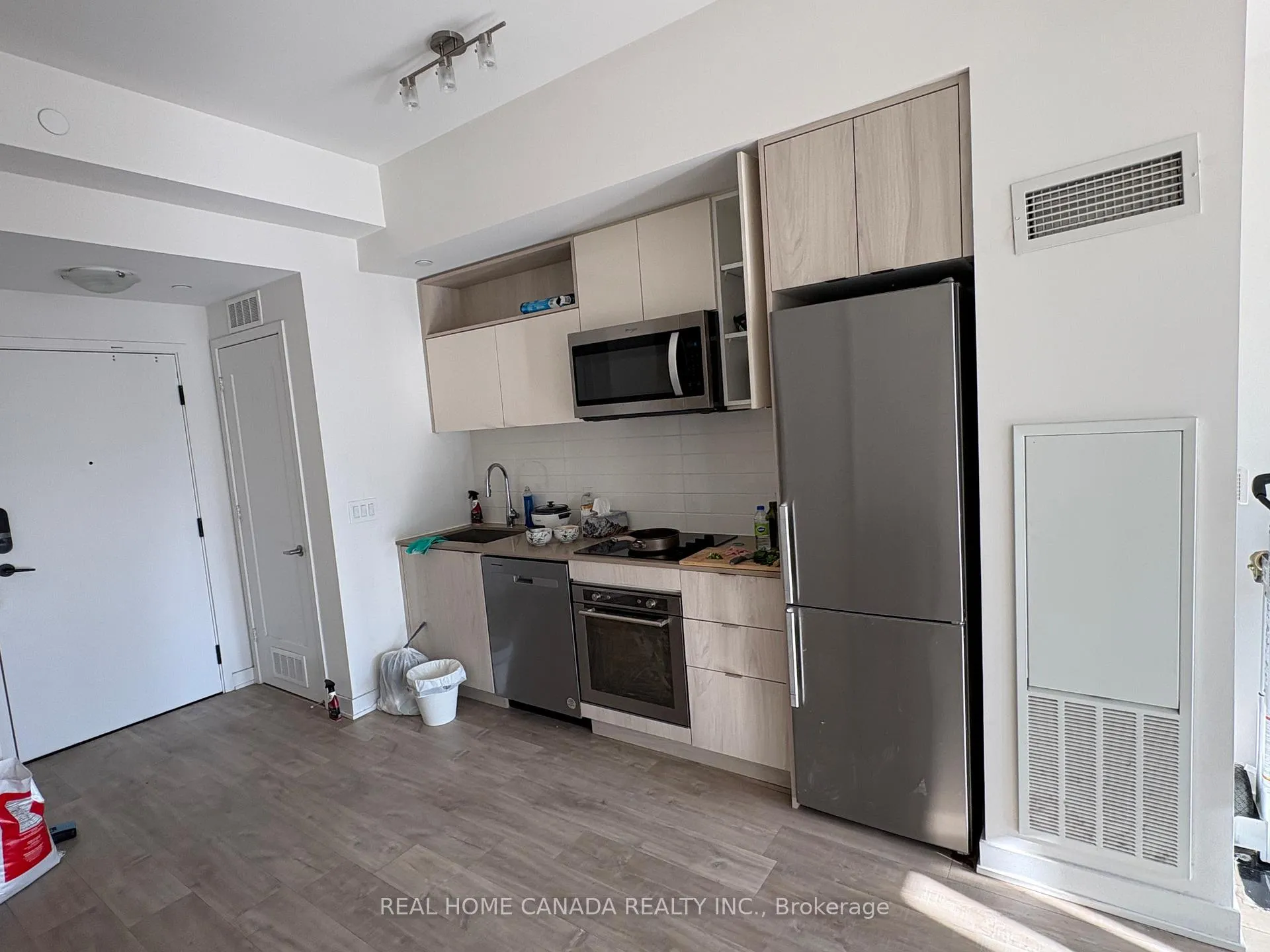 Front of Unit 1556 (2nd Bed + den), 121 Lower Sherbourne Street