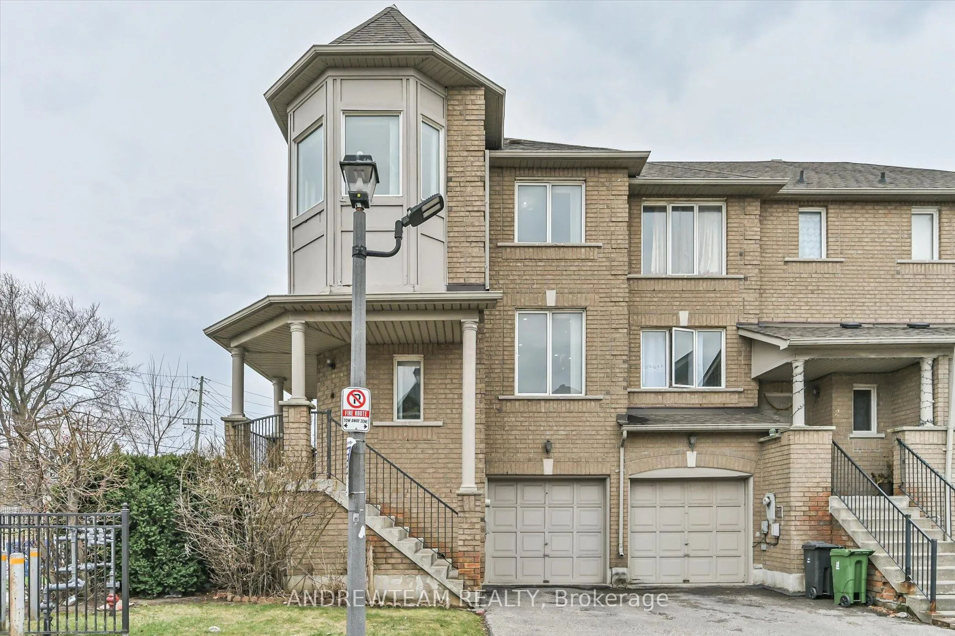 Photo 1 of Unit 1, 1075 Ellesmere Road, Scarborough, Dorset Park — HOMEH