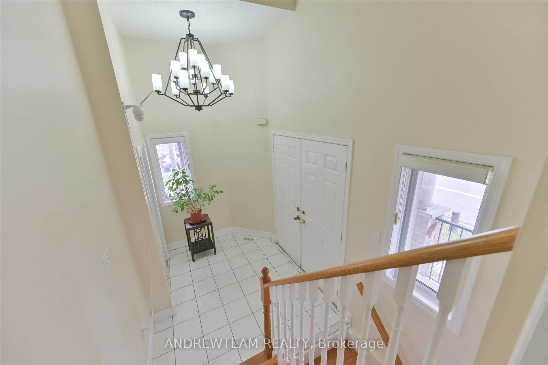 Photo 3 of Unit 1, 1075 Ellesmere Road, Scarborough, Dorset Park — HOMEH