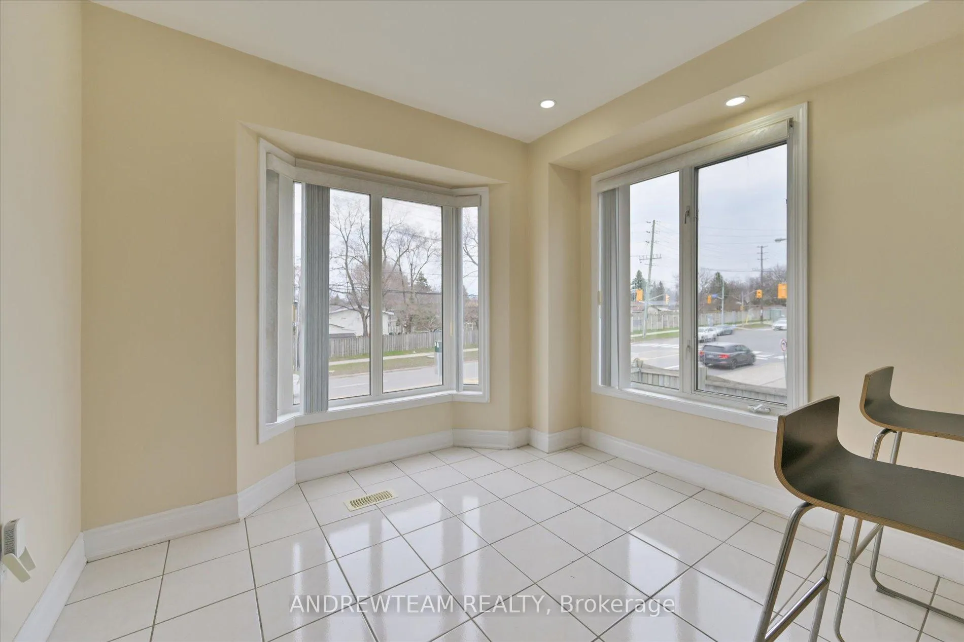 Photo 10 of Unit 1, 1075 Ellesmere Road, Scarborough, Dorset Park — HOMEH