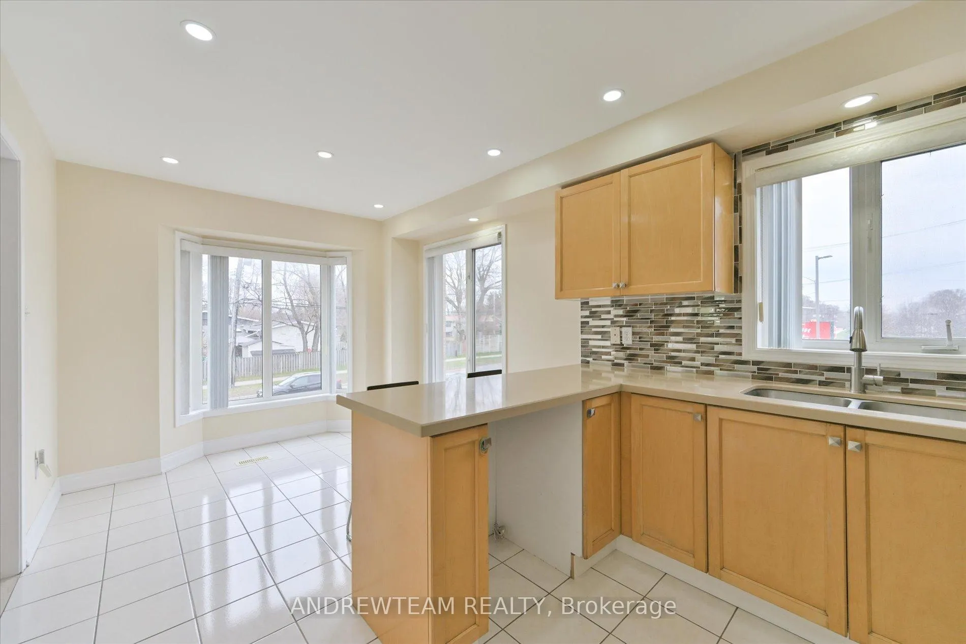 Photo 13 of Unit 1, 1075 Ellesmere Road, Scarborough, Dorset Park — HOMEH