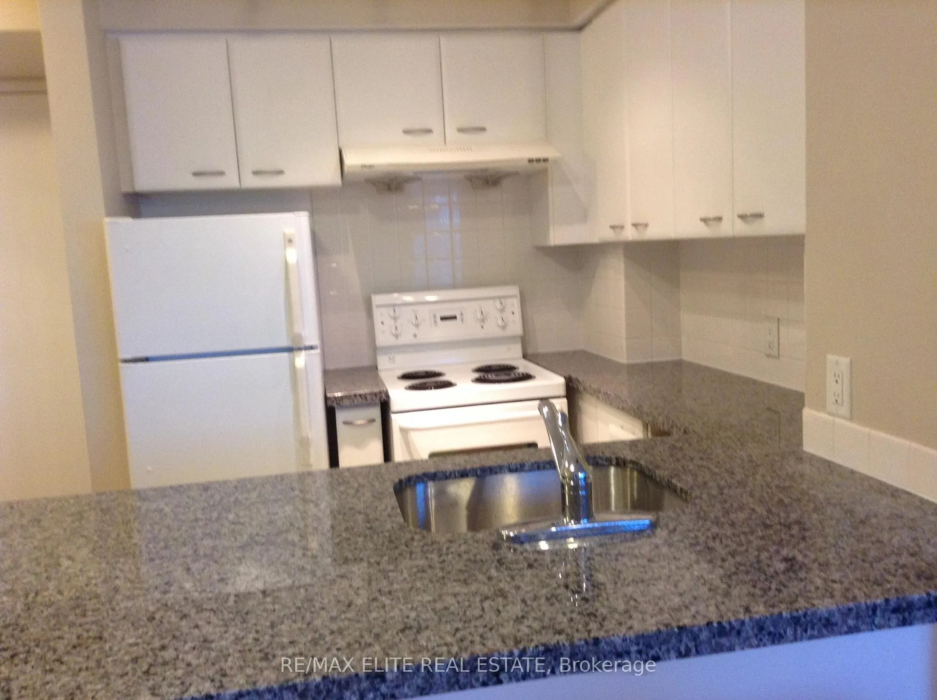 Photo 4 of Unit 912, 36 Lee Centre Drive, Scarborough, Woburn — HOMEH
