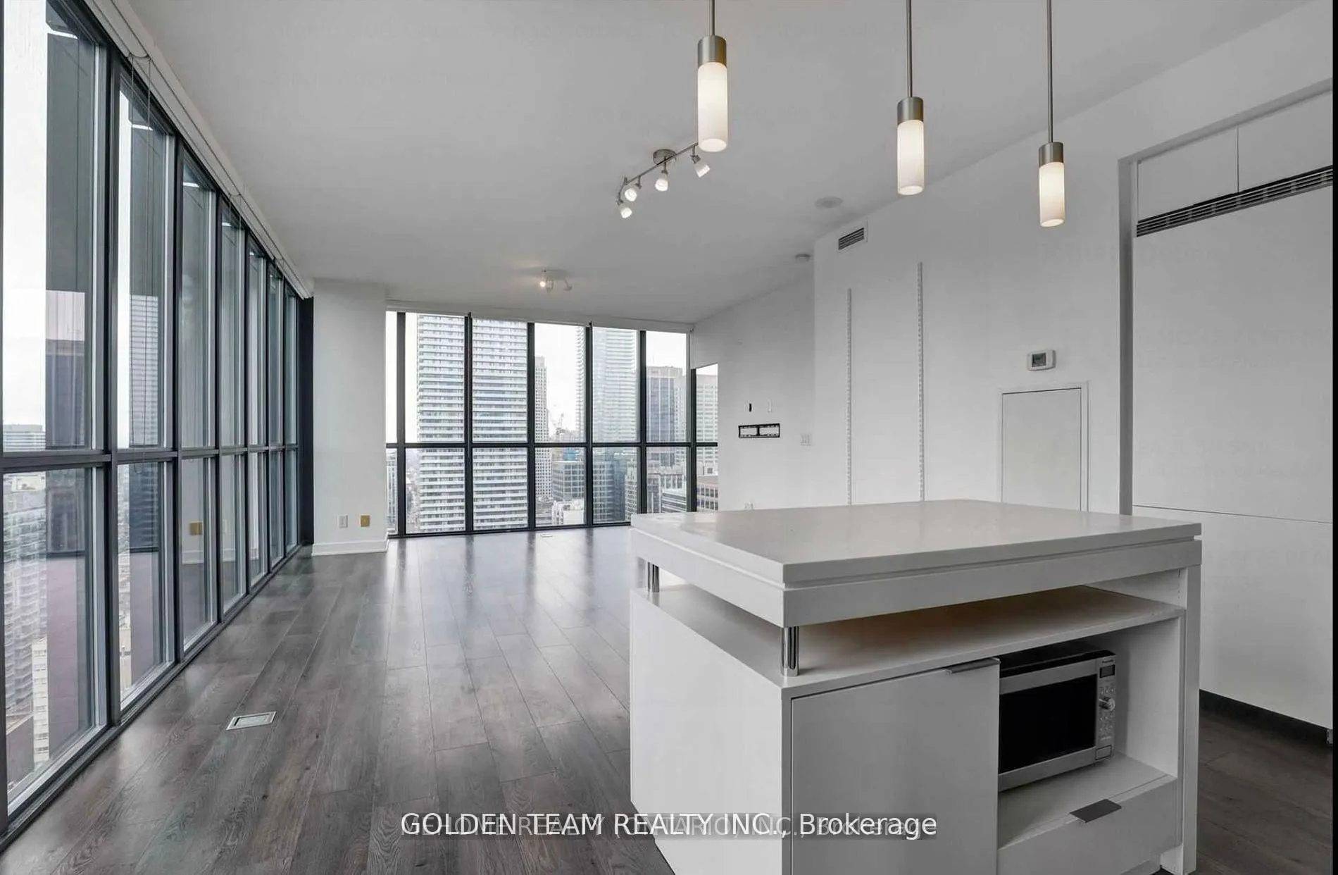 Photo 4 of Unit 2103, 110 Charles Street E, Toronto, Church-Yonge Corridor — HOMEH