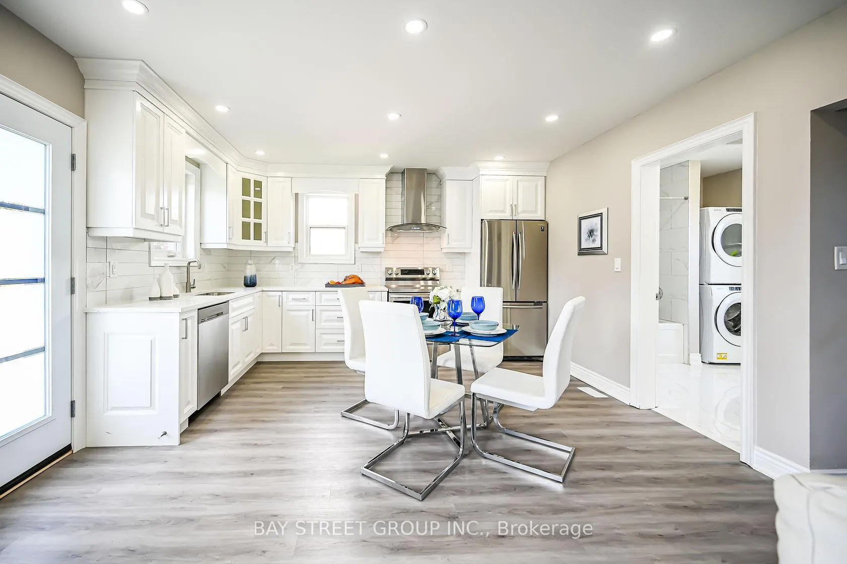 Photo 3 of Unit Upper, 49 East 41st Street, Hamilton, Sunninghill — HOMEH