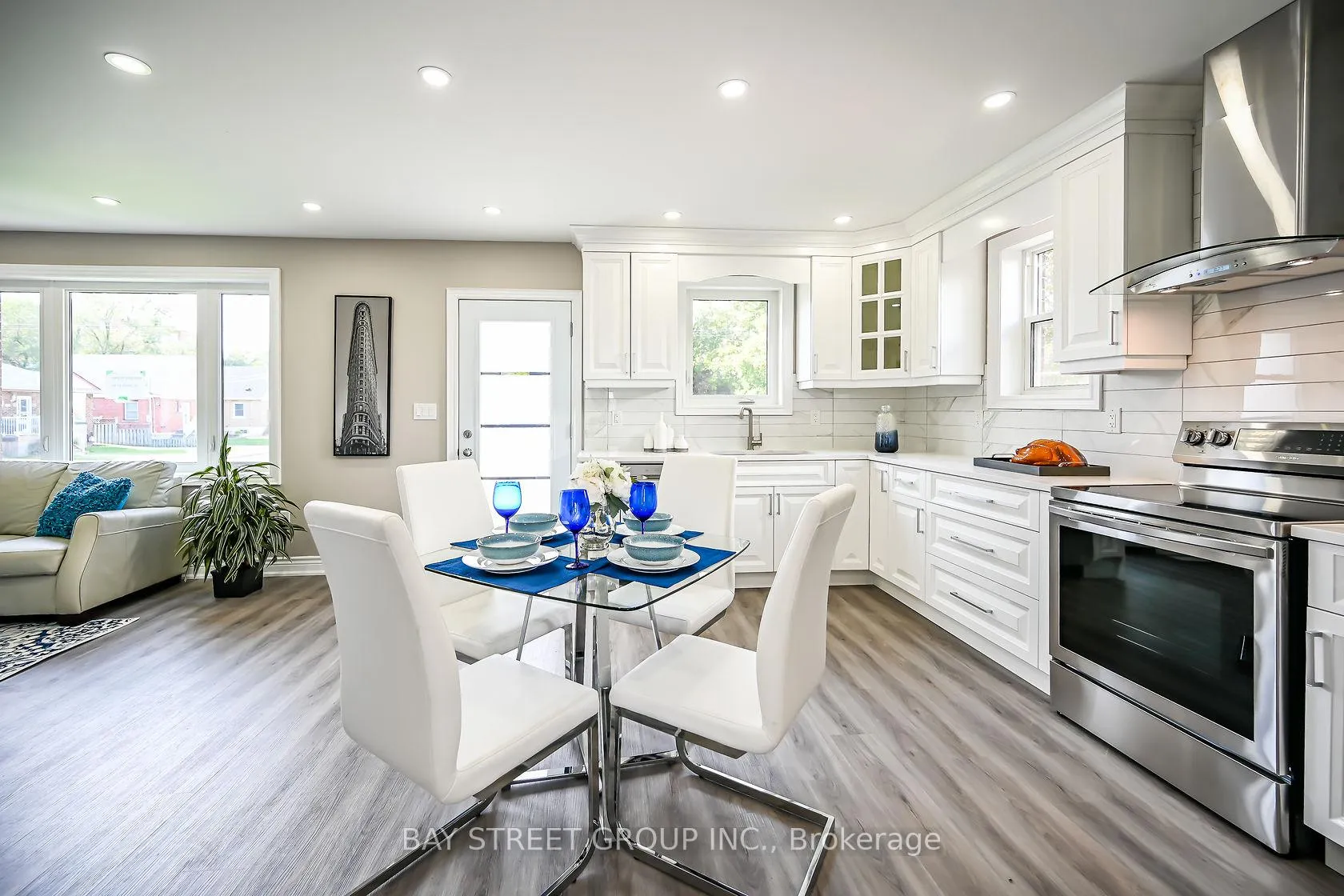 Photo 5 of Unit Upper, 49 East 41st Street, Hamilton, Sunninghill — HOMEH