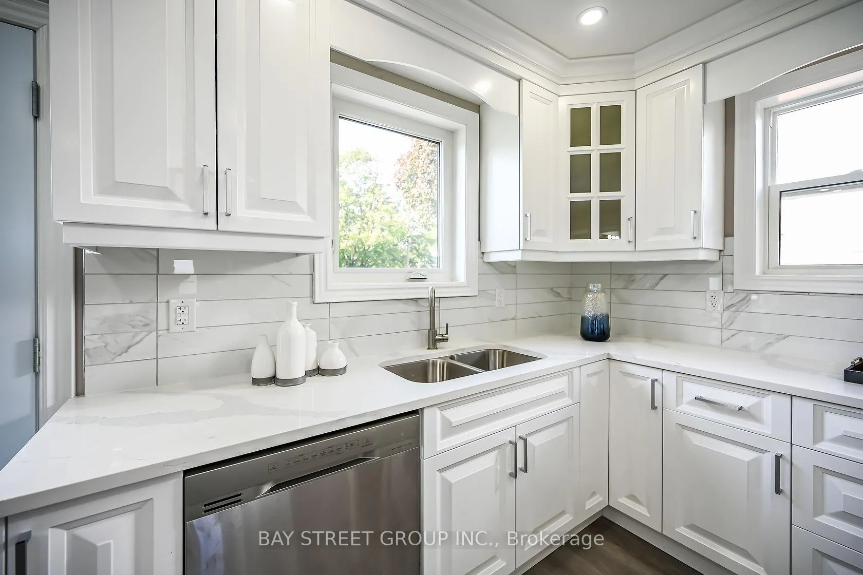 Photo 7 of Unit Upper, 49 East 41st Street, Hamilton, Sunninghill — HOMEH