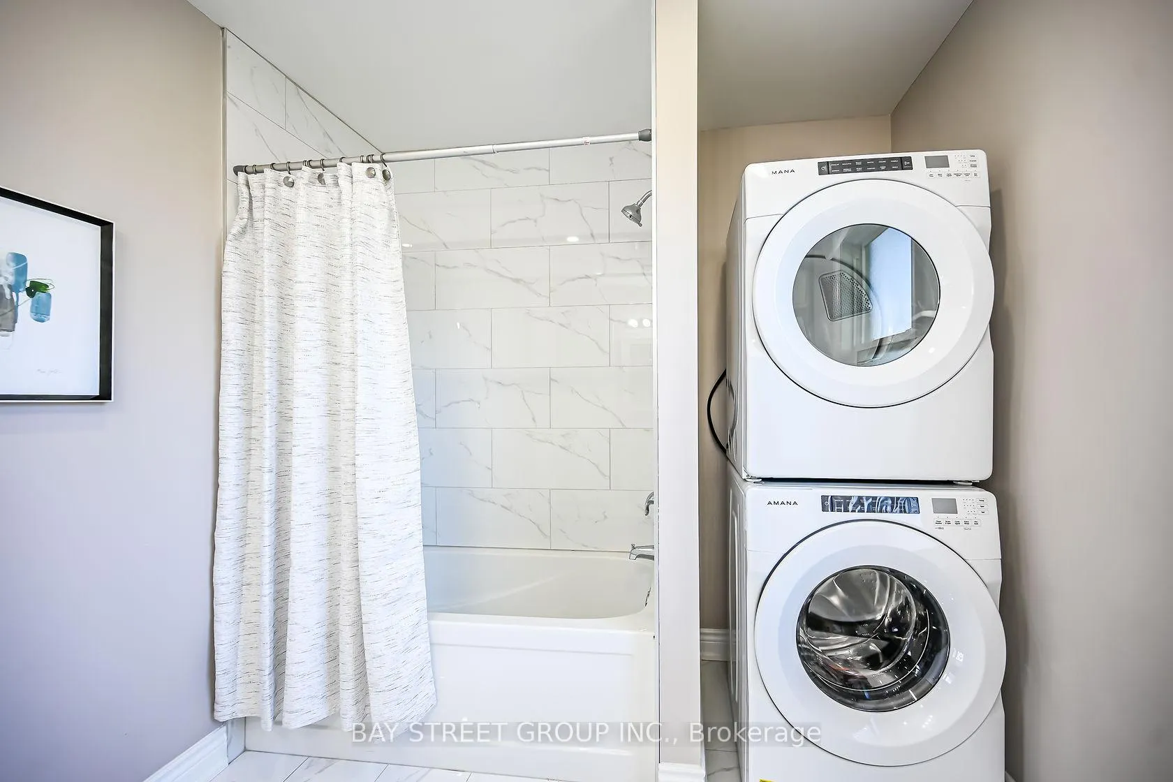Photo 20 of Unit Upper, 49 East 41st Street, Hamilton, Sunninghill — HOMEH