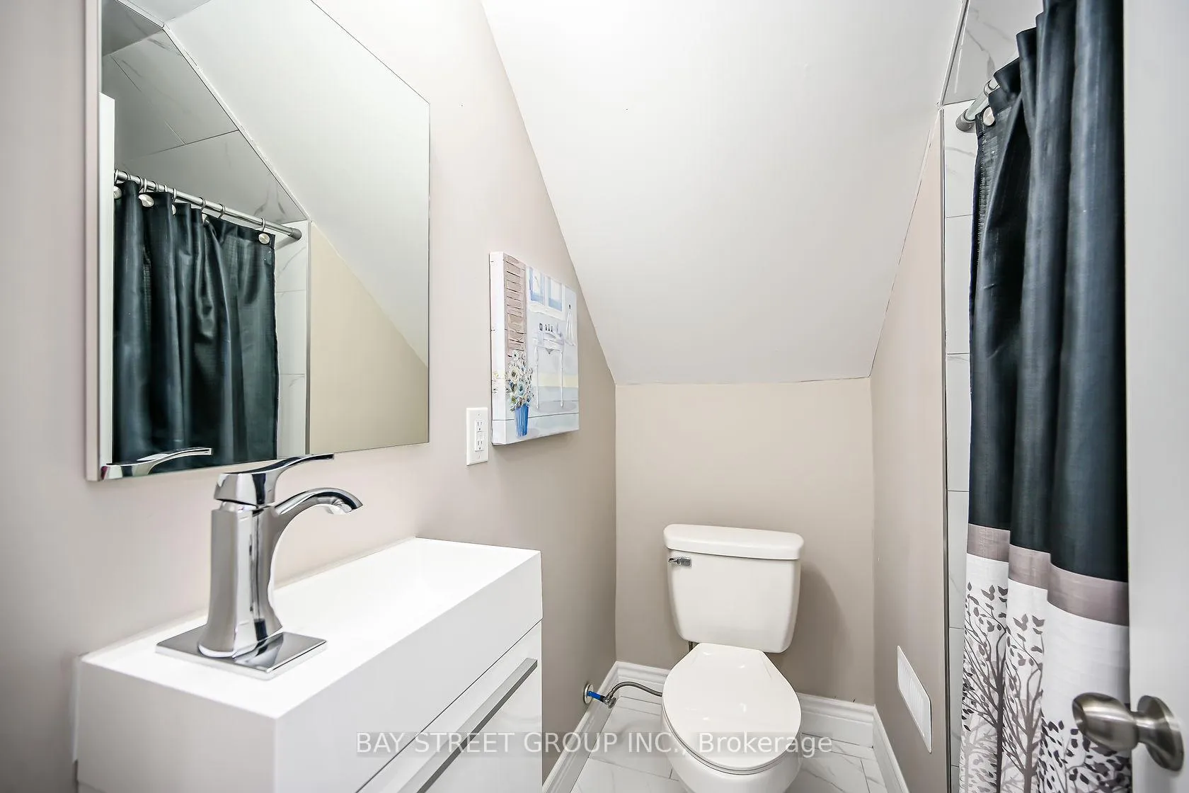 Photo 29 of Unit Upper, 49 East 41st Street, Hamilton, Sunninghill — HOMEH