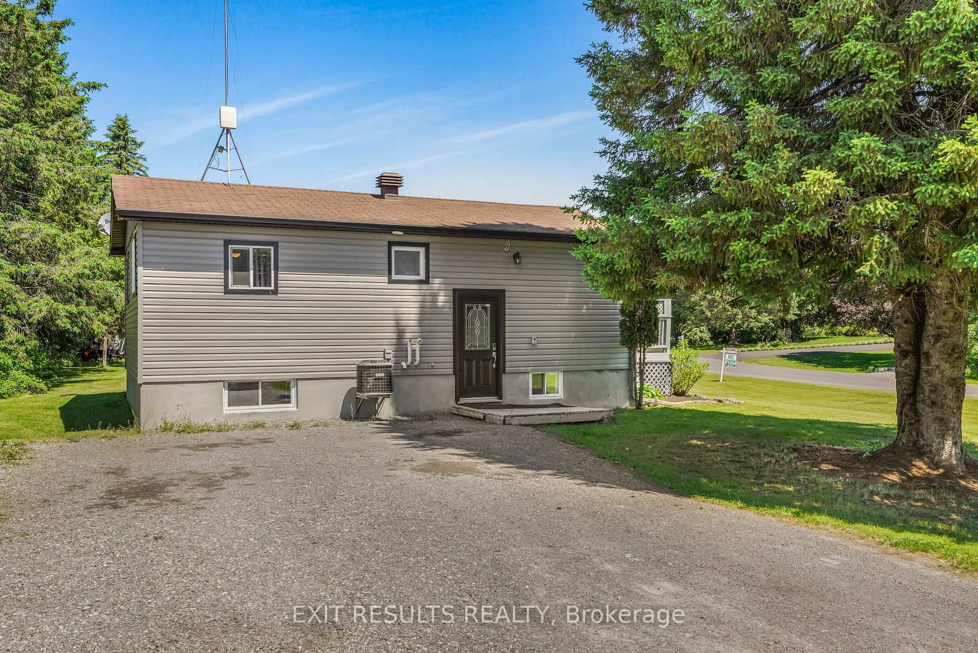Photo 2 of 8 Beaver Lane, The Nation, The Nation Municipality — HOMEH