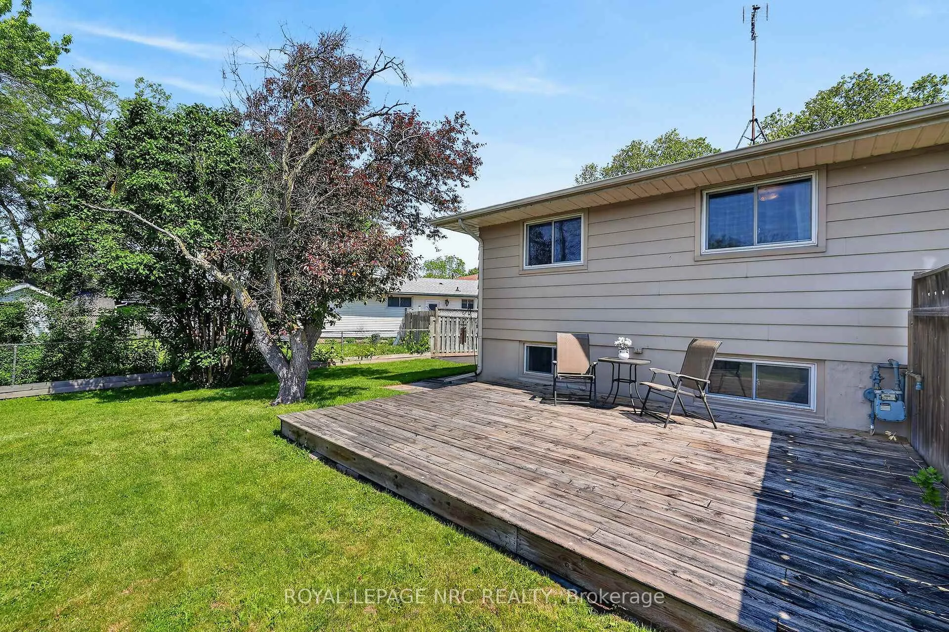 Photo 31 of 4451 Meadowvale Drive, Niagara Falls, Morrison — HOMEH