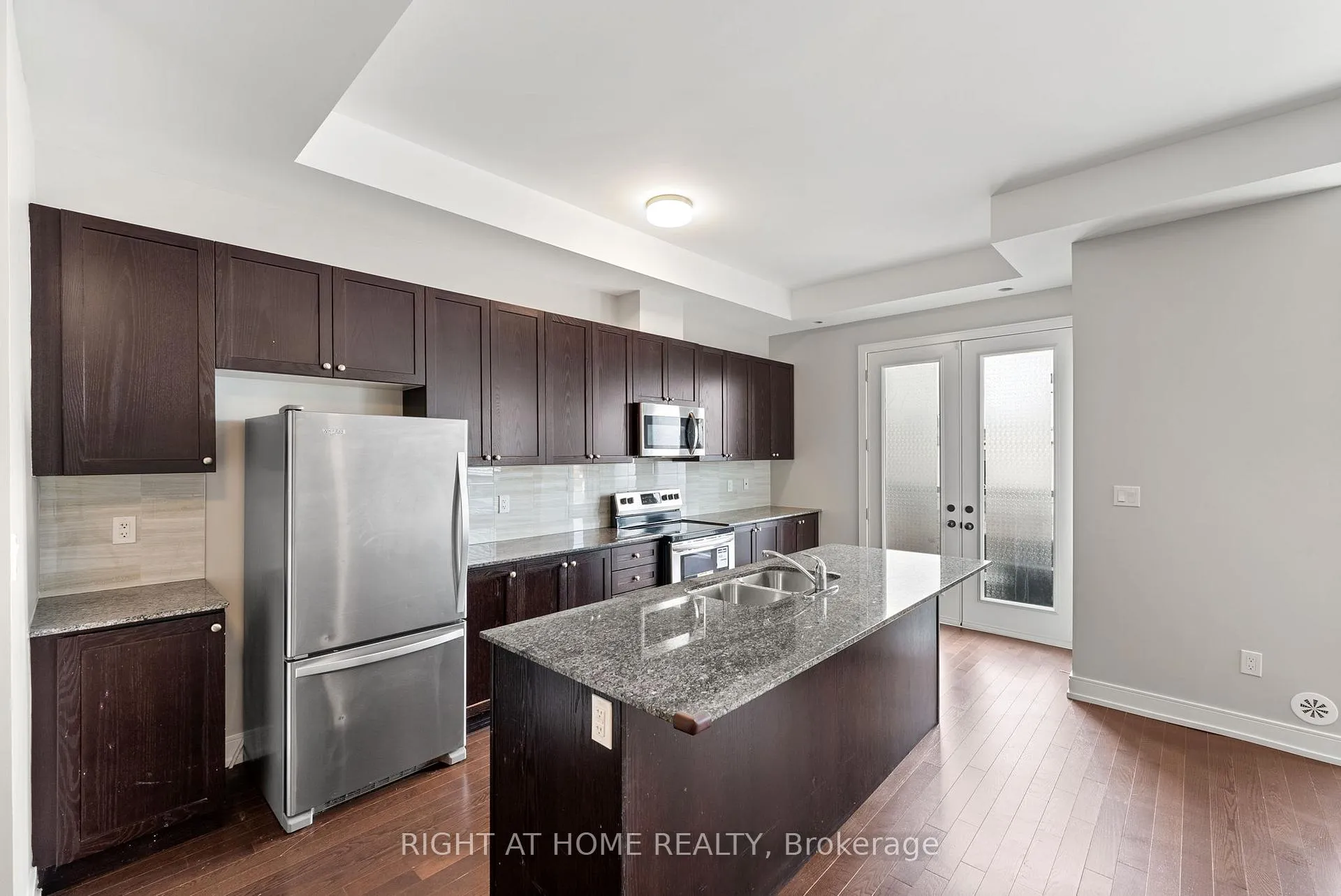 Photo 10 of 1393 Clarriage Court, Milton, Ford — HOMEH