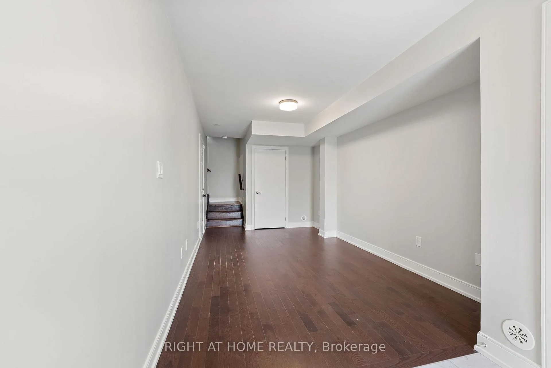 Photo 22 of 1393 Clarriage Court, Milton, Ford — HOMEH