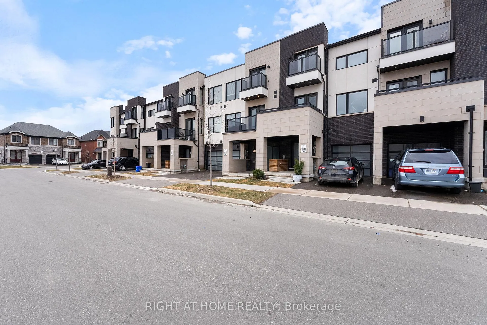 Photo 33 of 1393 Clarriage Court, Milton, Ford — HOMEH