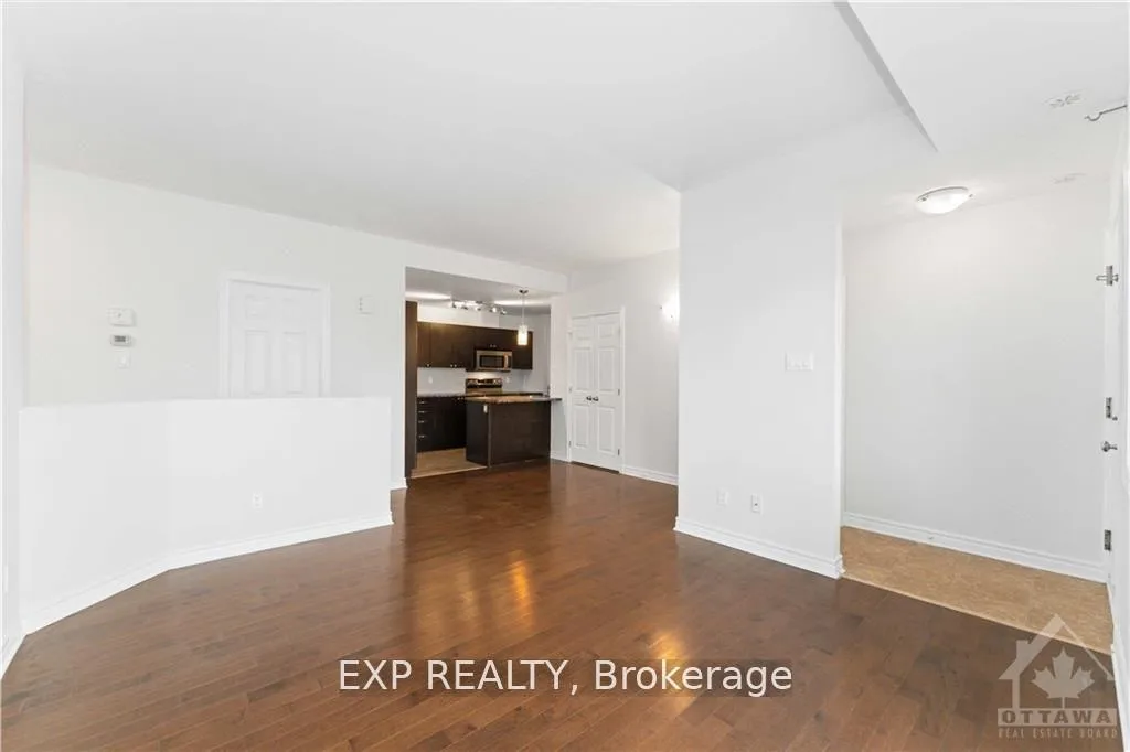 Photo 6 of Unit C, 920 White Alder Avenue, Ottawa, Blossom Park/Kemp Park/Findlay Creek — HOMEH