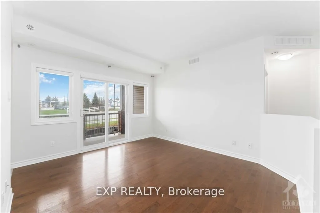 Photo 7 of Unit C, 920 White Alder Avenue, Ottawa, Blossom Park/Kemp Park/Findlay Creek — HOMEH
