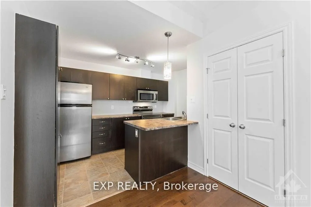 Photo 10 of Unit C, 920 White Alder Avenue, Ottawa, Blossom Park/Kemp Park/Findlay Creek — HOMEH