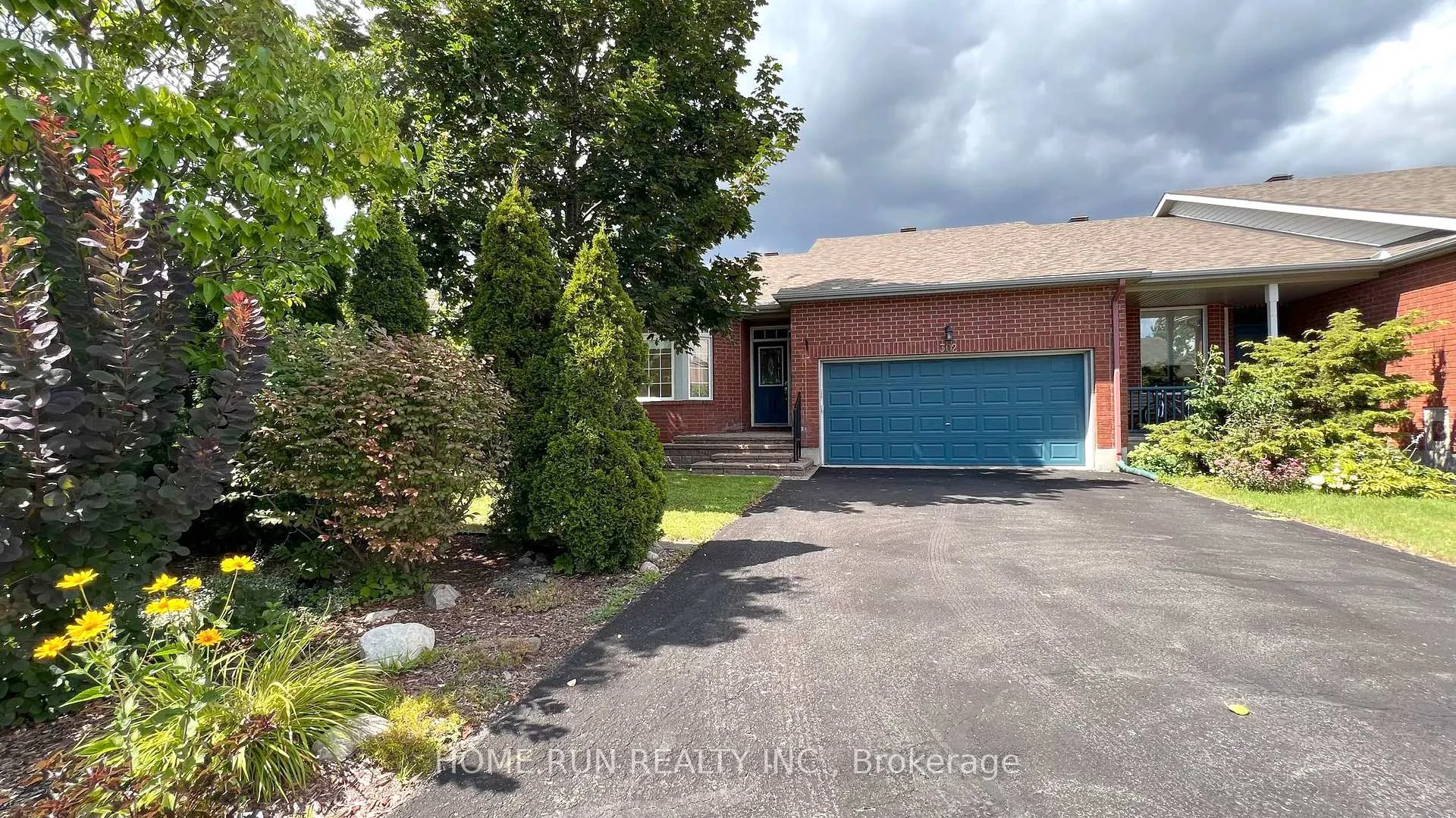 Photo 2 of 302 Wisteria Crescent, Ottawa, Hunt Club — HOMEH