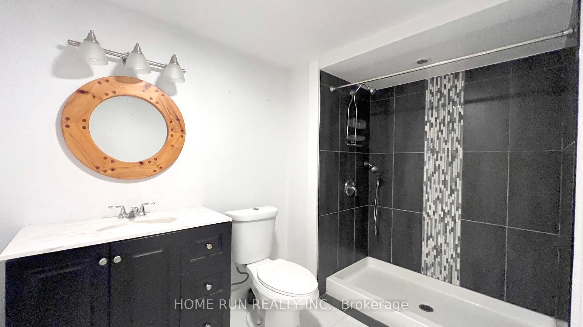 Photo 17 of 302 Wisteria Crescent, Ottawa, Hunt Club — HOMEH