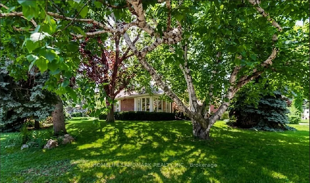 Photo 1 of 79 Anglesey Boulevard, Etobicoke, Edenbridge-Humber Valley — HOMEH