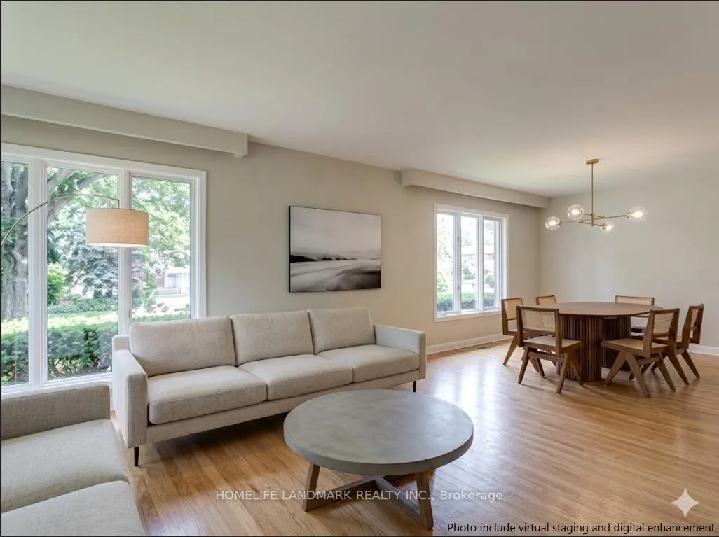 Photo 4 of 79 Anglesey Boulevard, Etobicoke, Edenbridge-Humber Valley — HOMEH