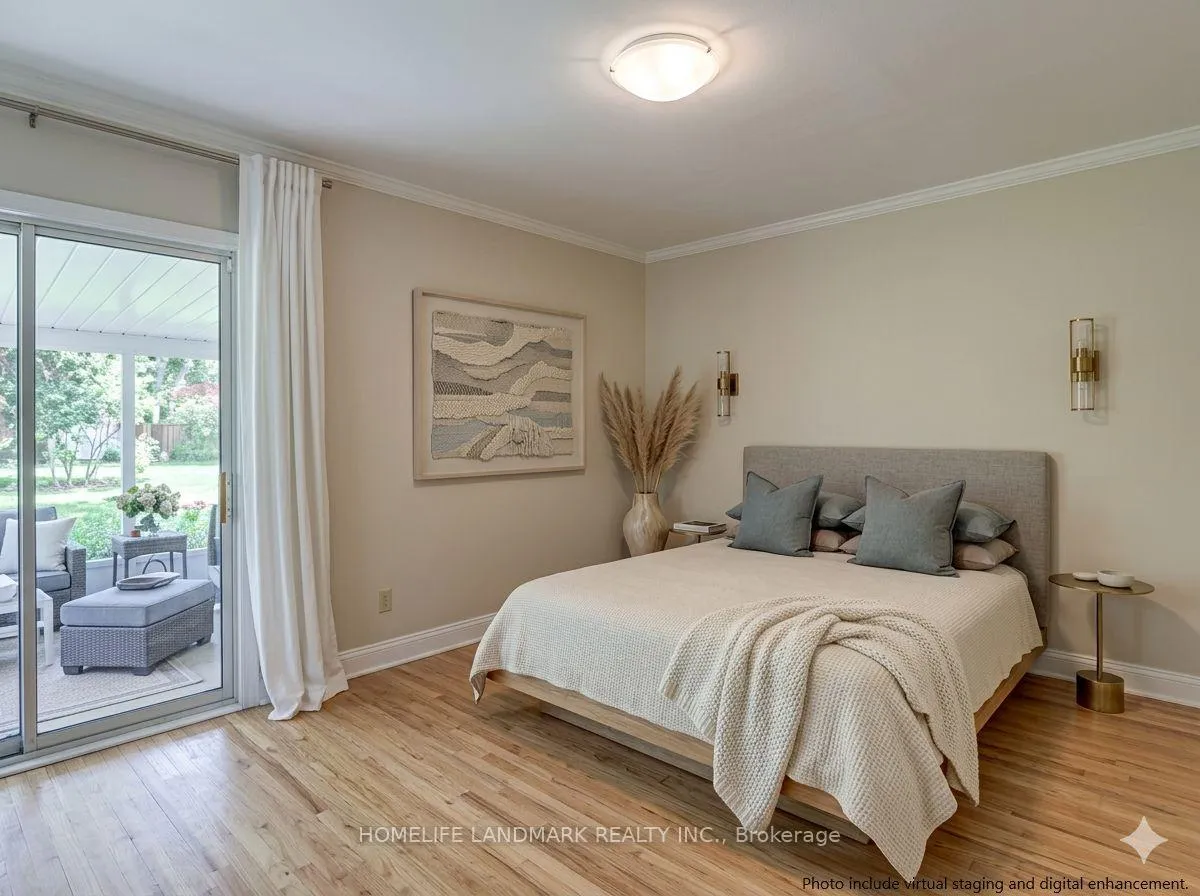 Photo 8 of 79 Anglesey Boulevard, Etobicoke, Edenbridge-Humber Valley — HOMEH