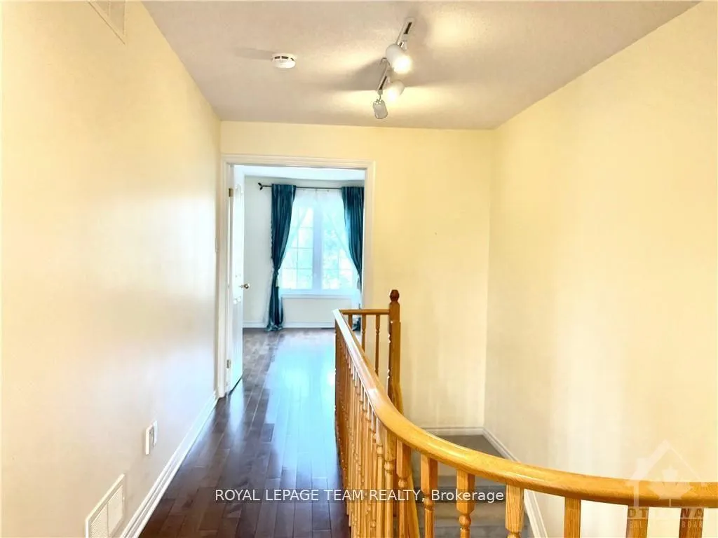 Photo 14 of 39 Bellrock Drive, Ottawa, Kanata - Beaverbrook — HOMEH