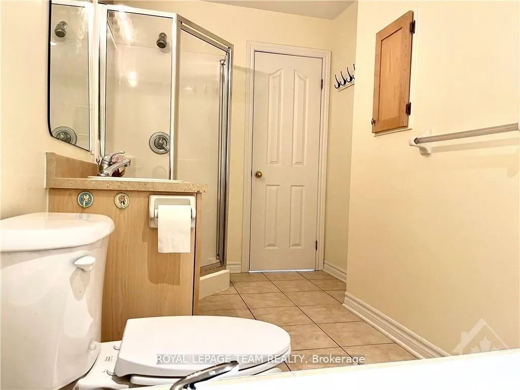 Photo 18 of 39 Bellrock Drive, Ottawa, Kanata - Beaverbrook — HOMEH