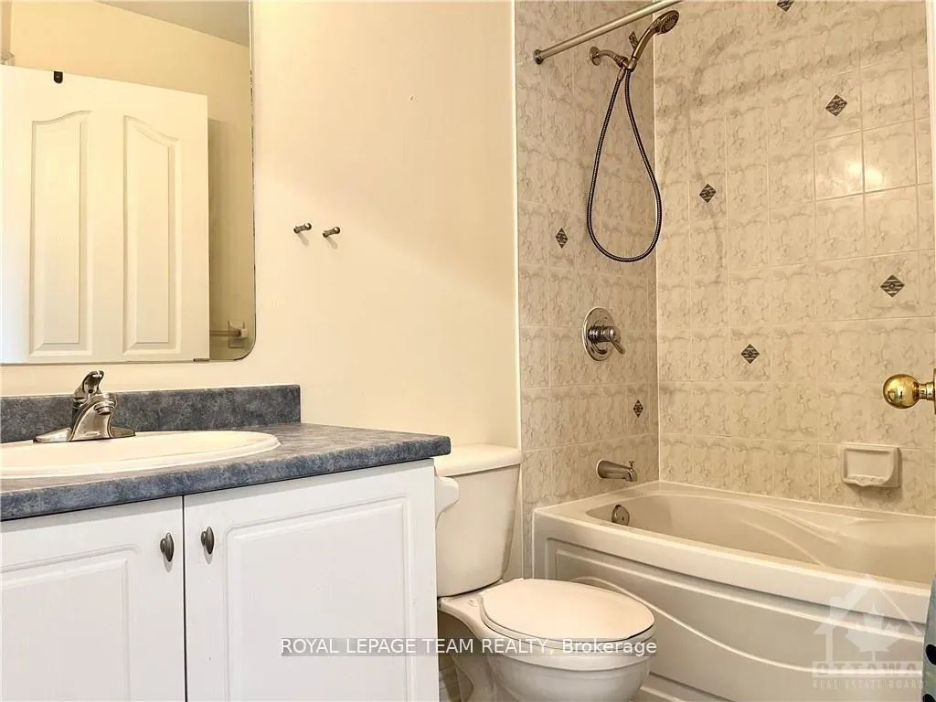 Photo 22 of 39 Bellrock Drive, Ottawa, Kanata - Beaverbrook — HOMEH