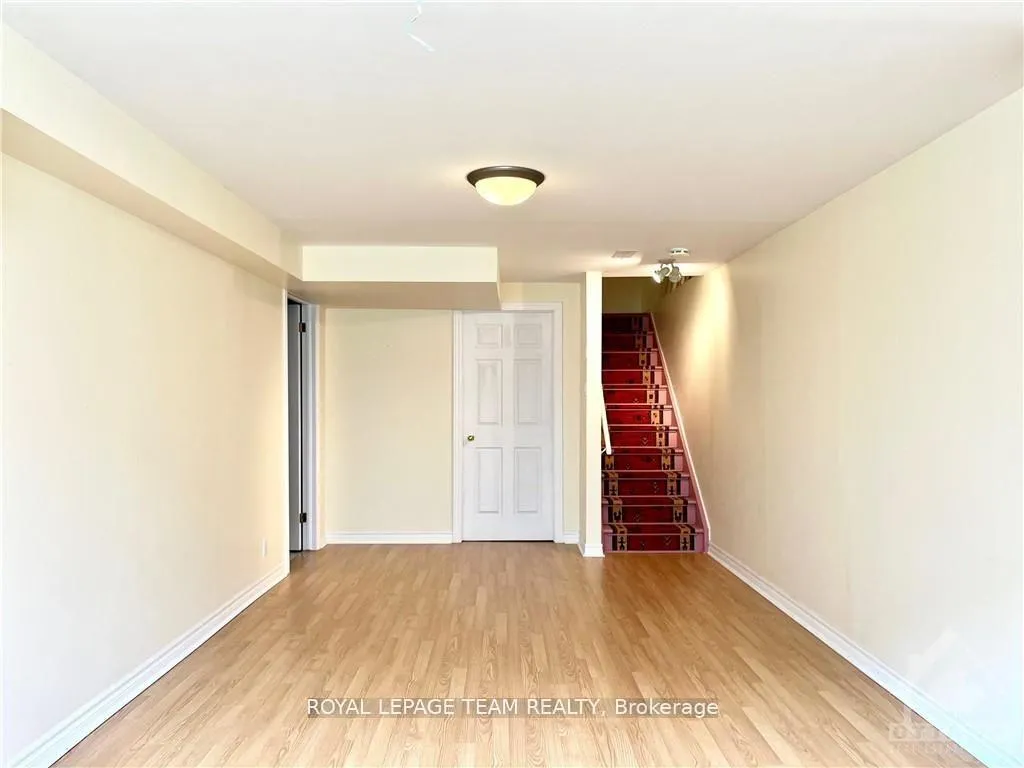 Photo 24 of 39 Bellrock Drive, Ottawa, Kanata - Beaverbrook — HOMEH